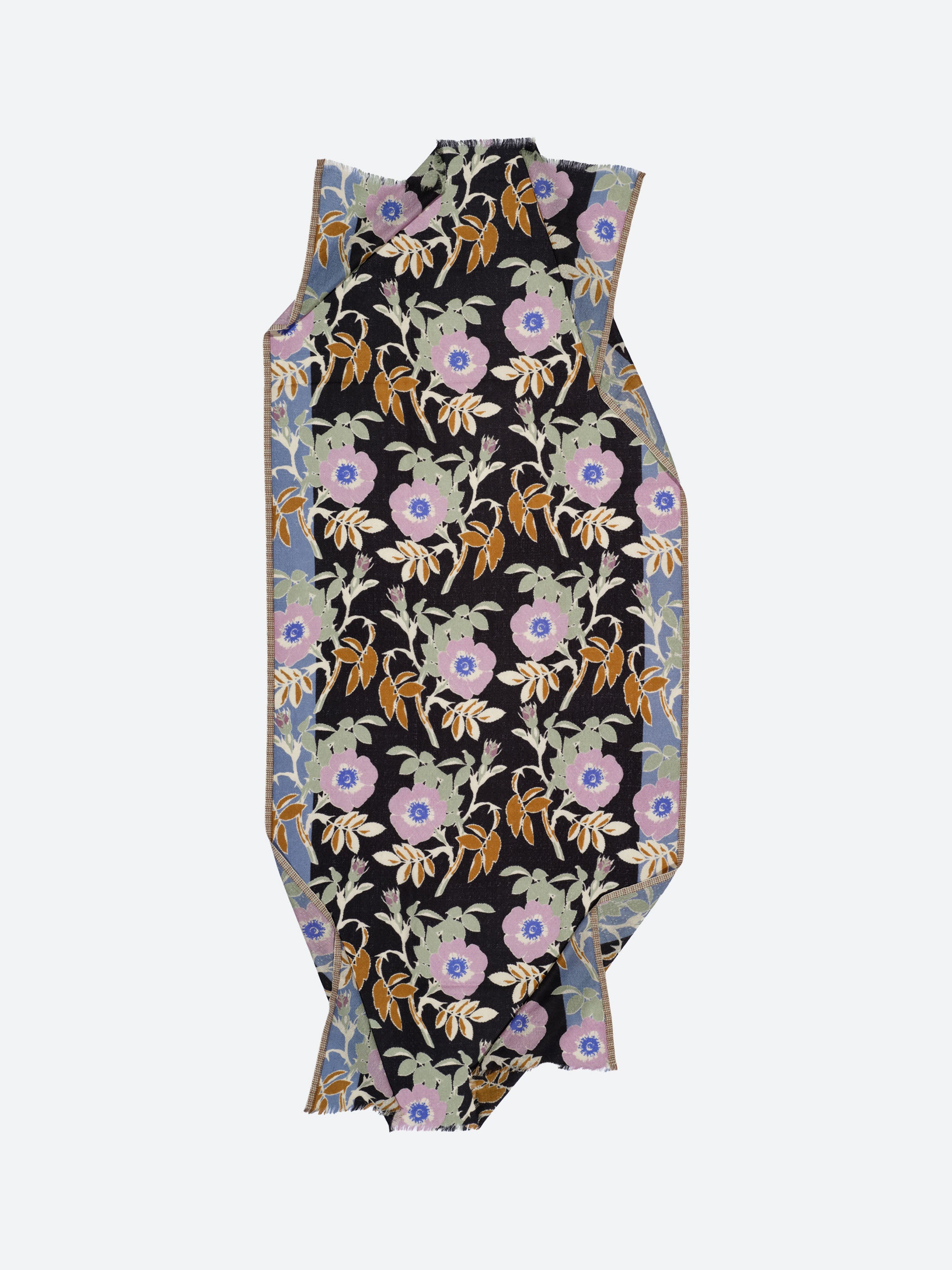 GW2591 Poppy Scarf