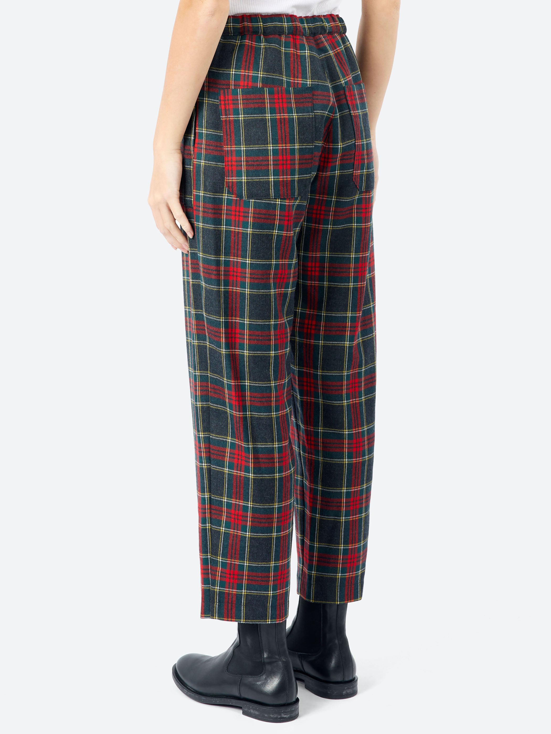 Narumu Pant