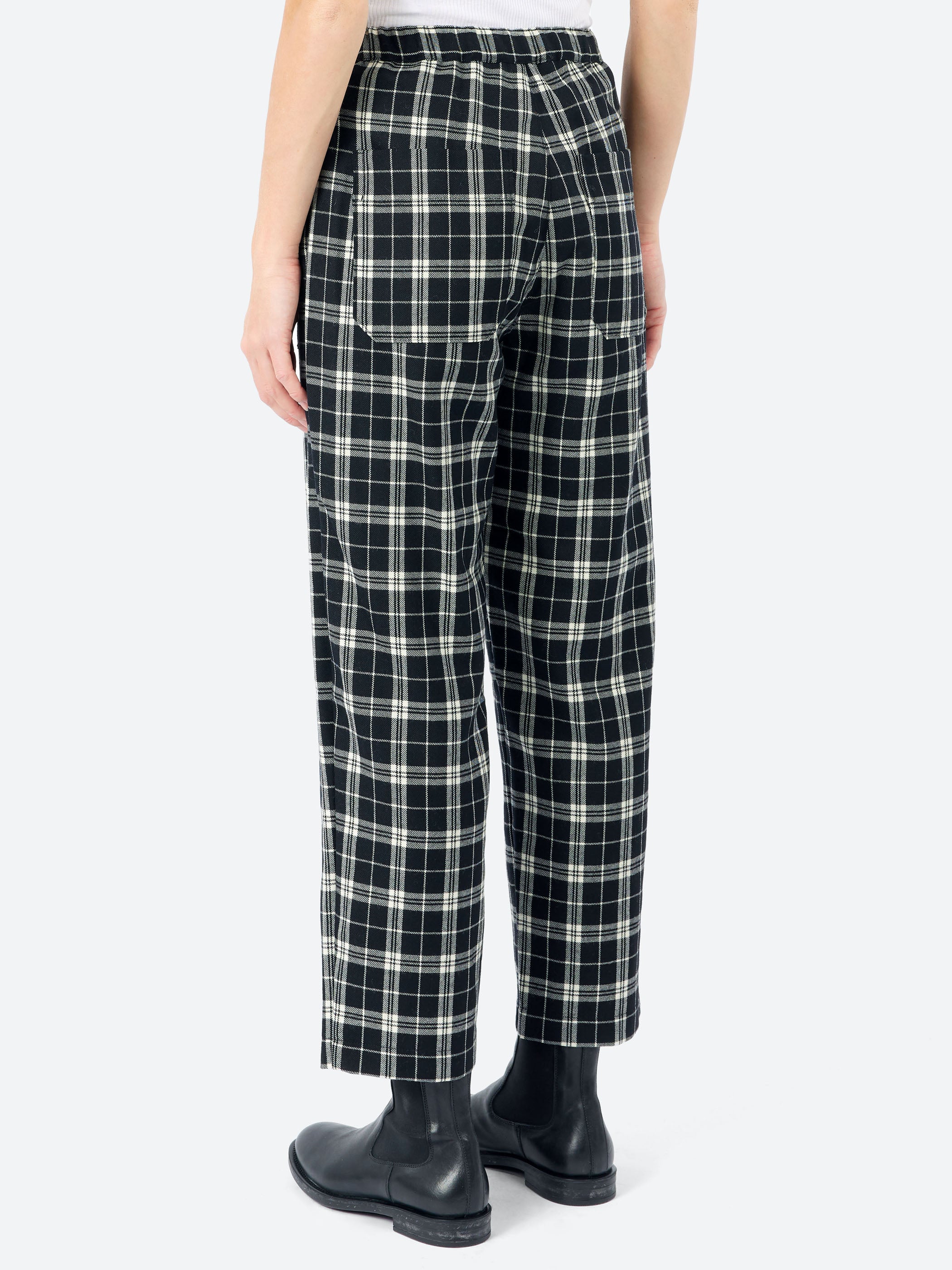 Narumu Pant