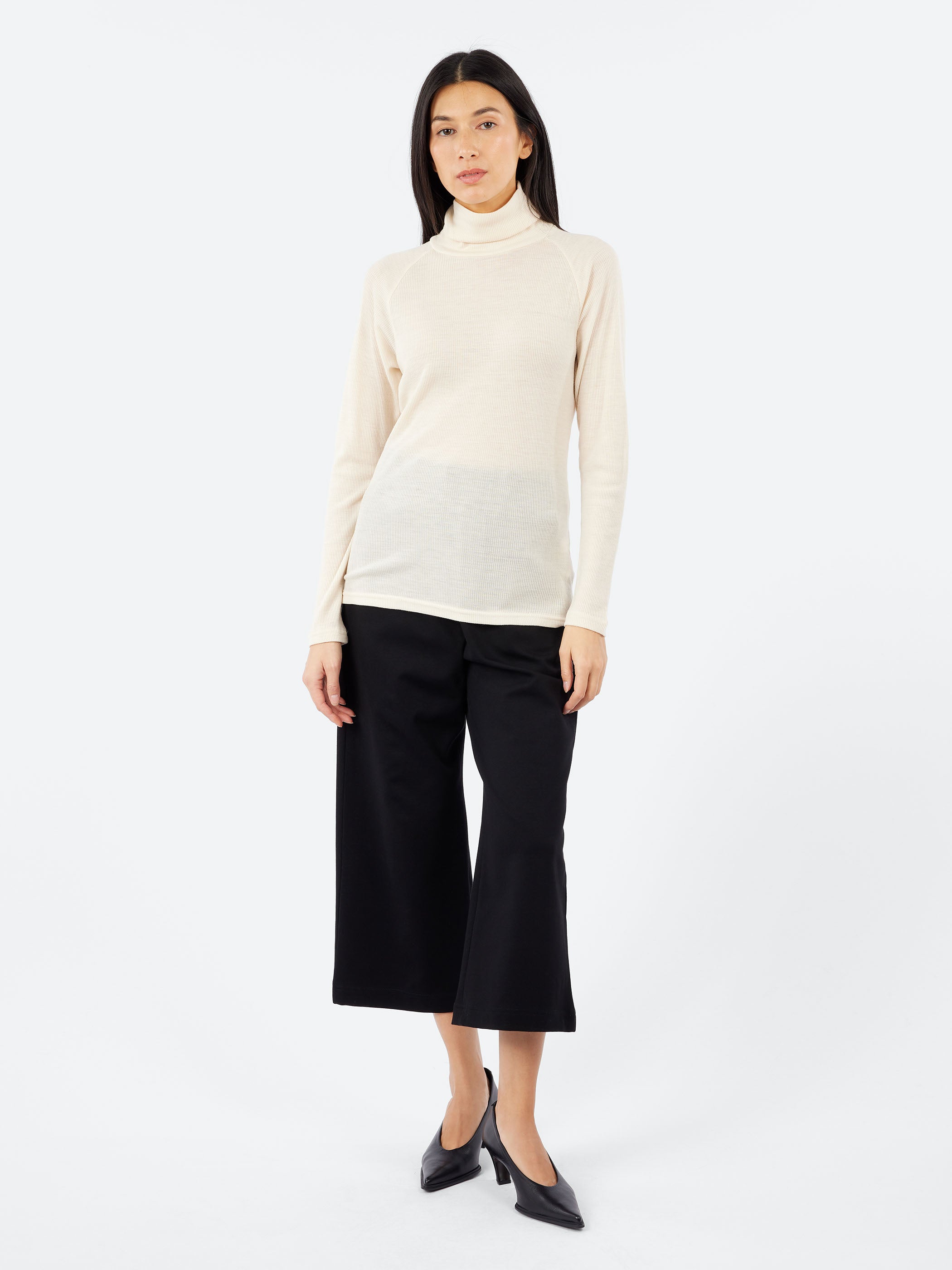 Wool Raglan Turtleneck
