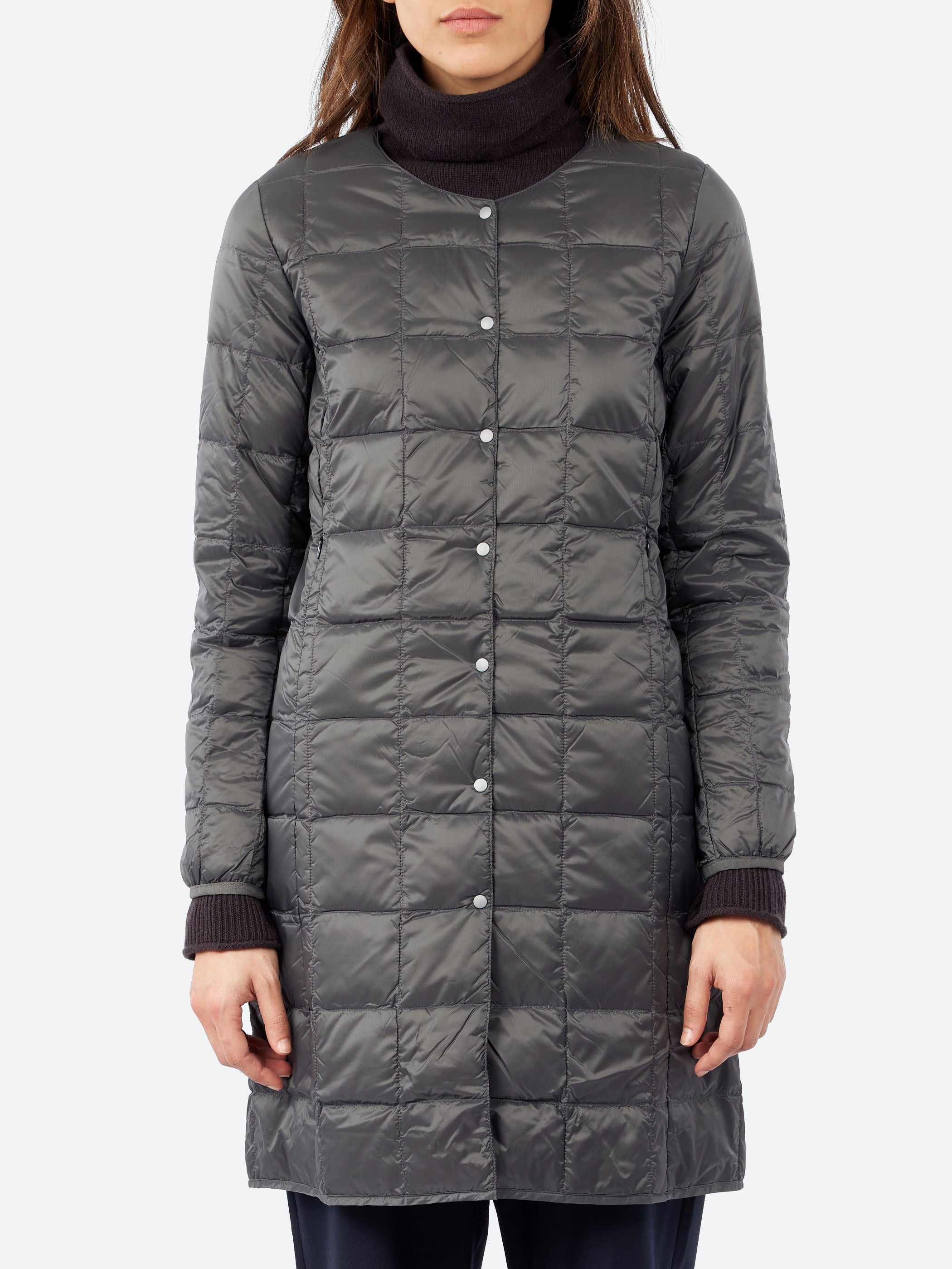 TAION - Crew Neck Long Down Coat in Dark Charcoal – gravitypope