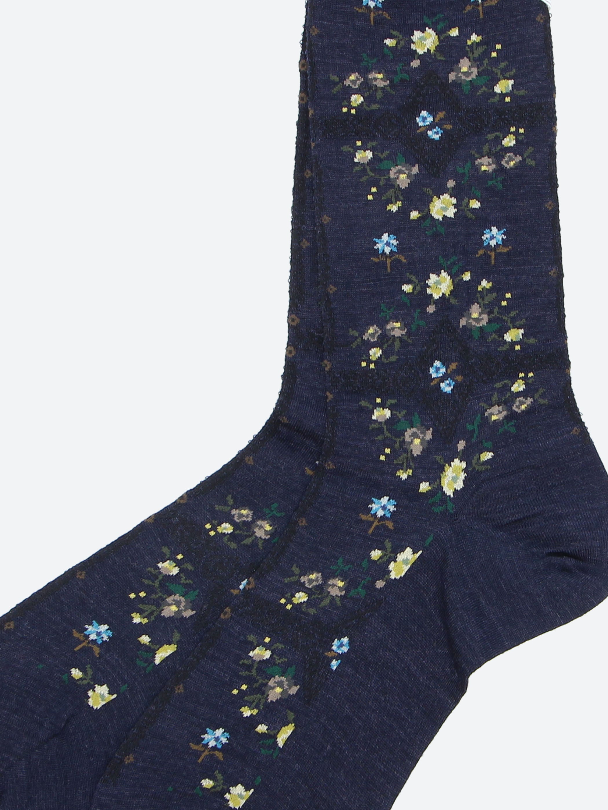 Rose Wall Socks