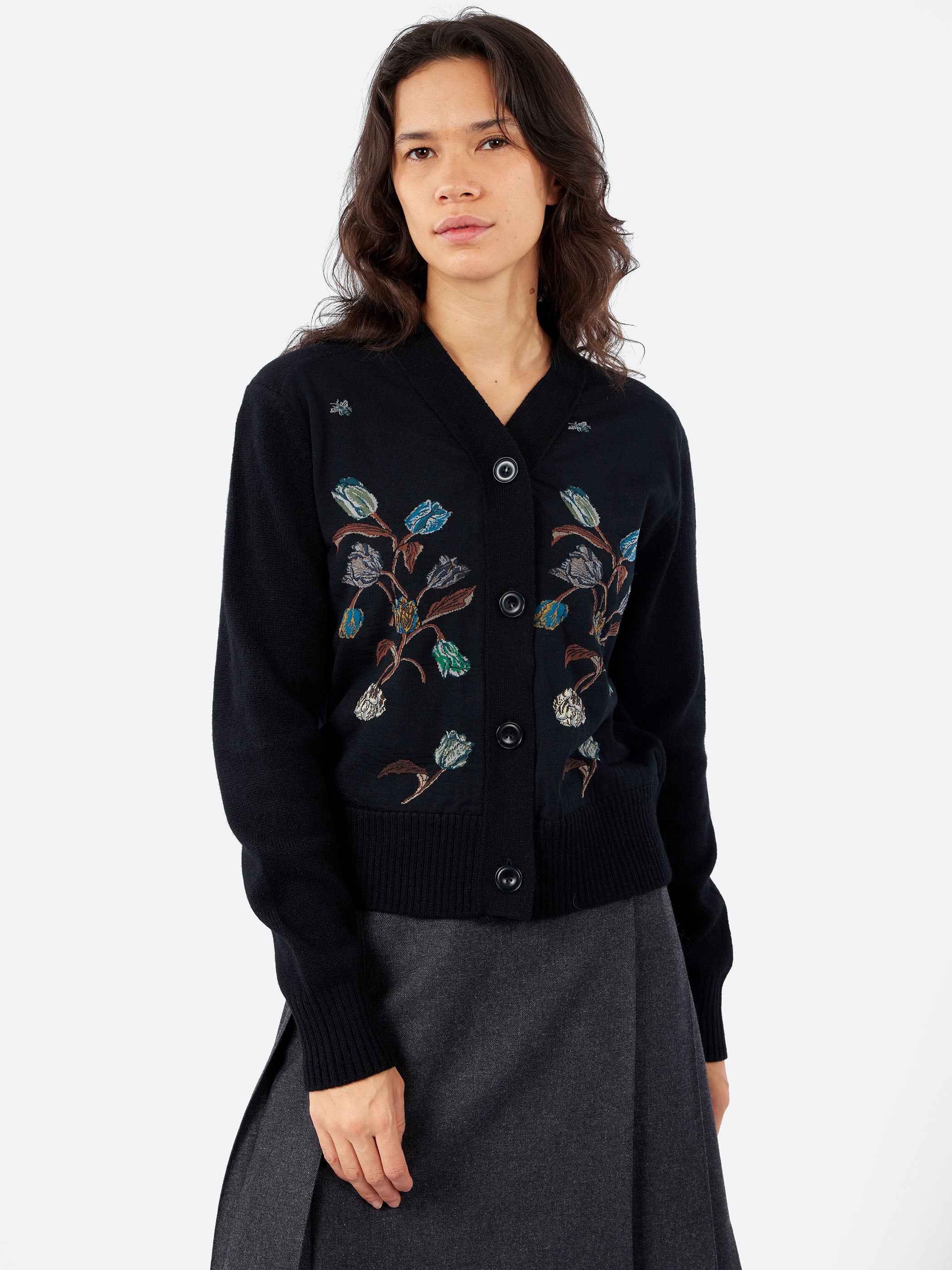 Antipast - Sock Knit V-Neck Cardigan in Black – gravitypope