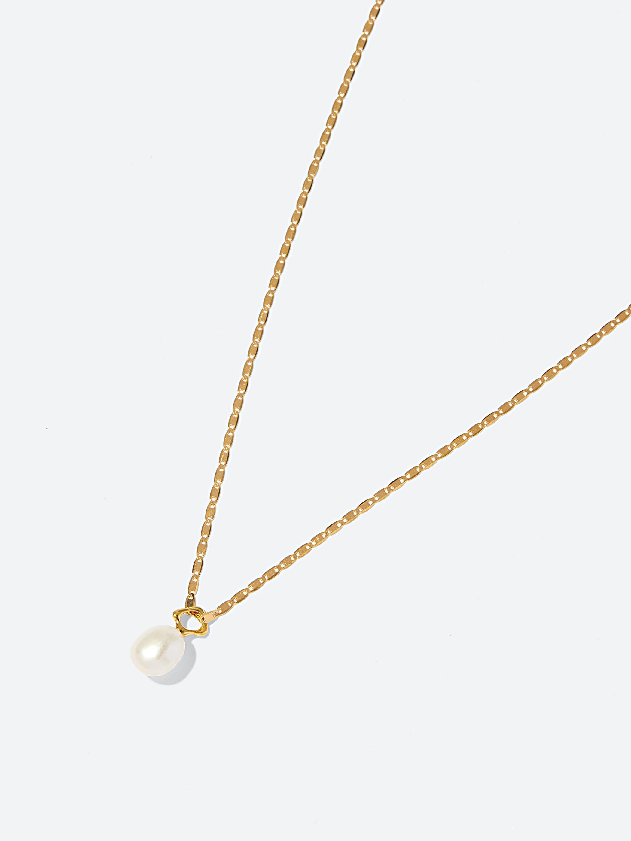 Maria Black - Frida Pearl Earring in Silver – gravitypope