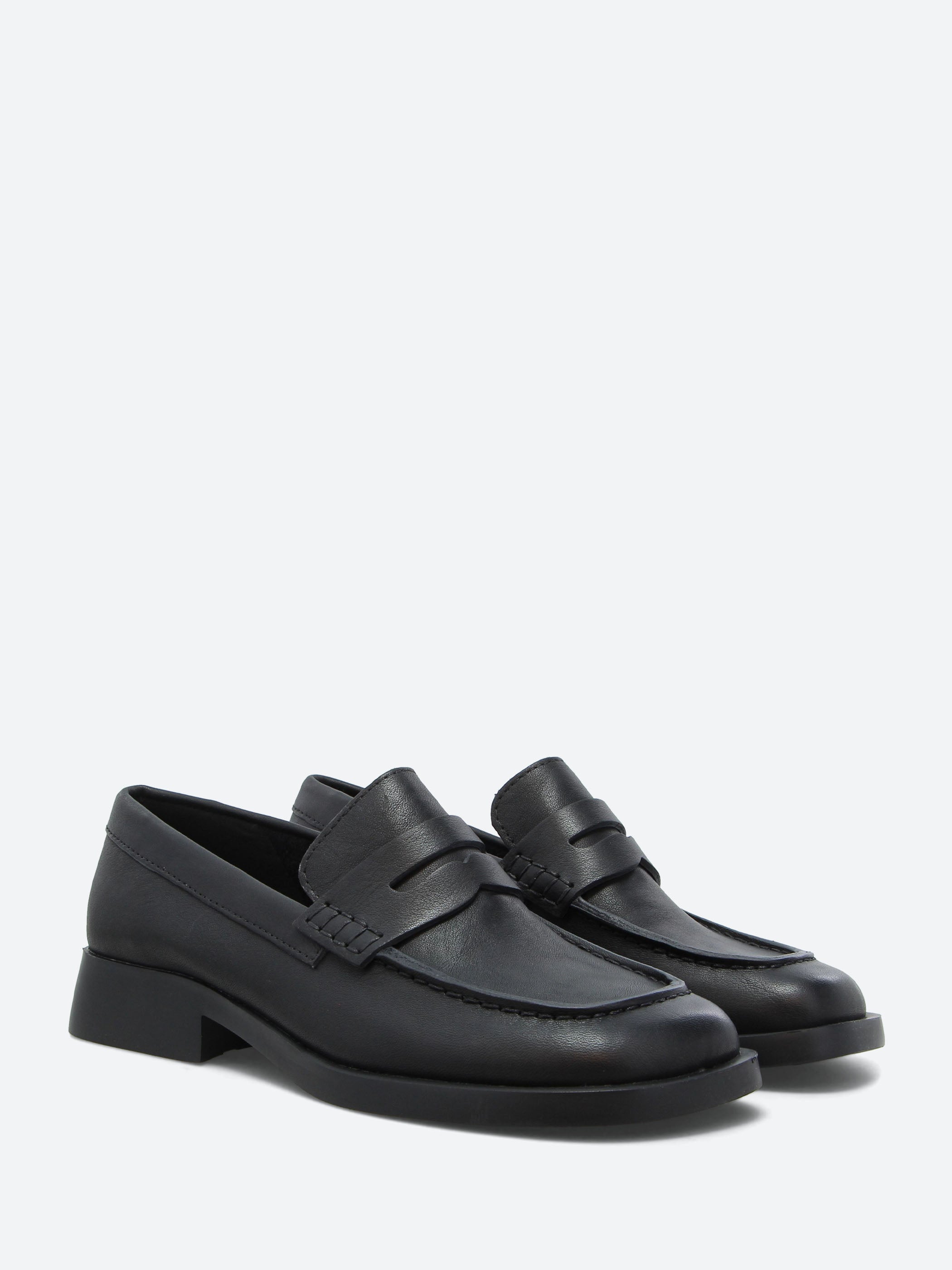 Camper - Donna Leather Moccasins in Black – gravitypope