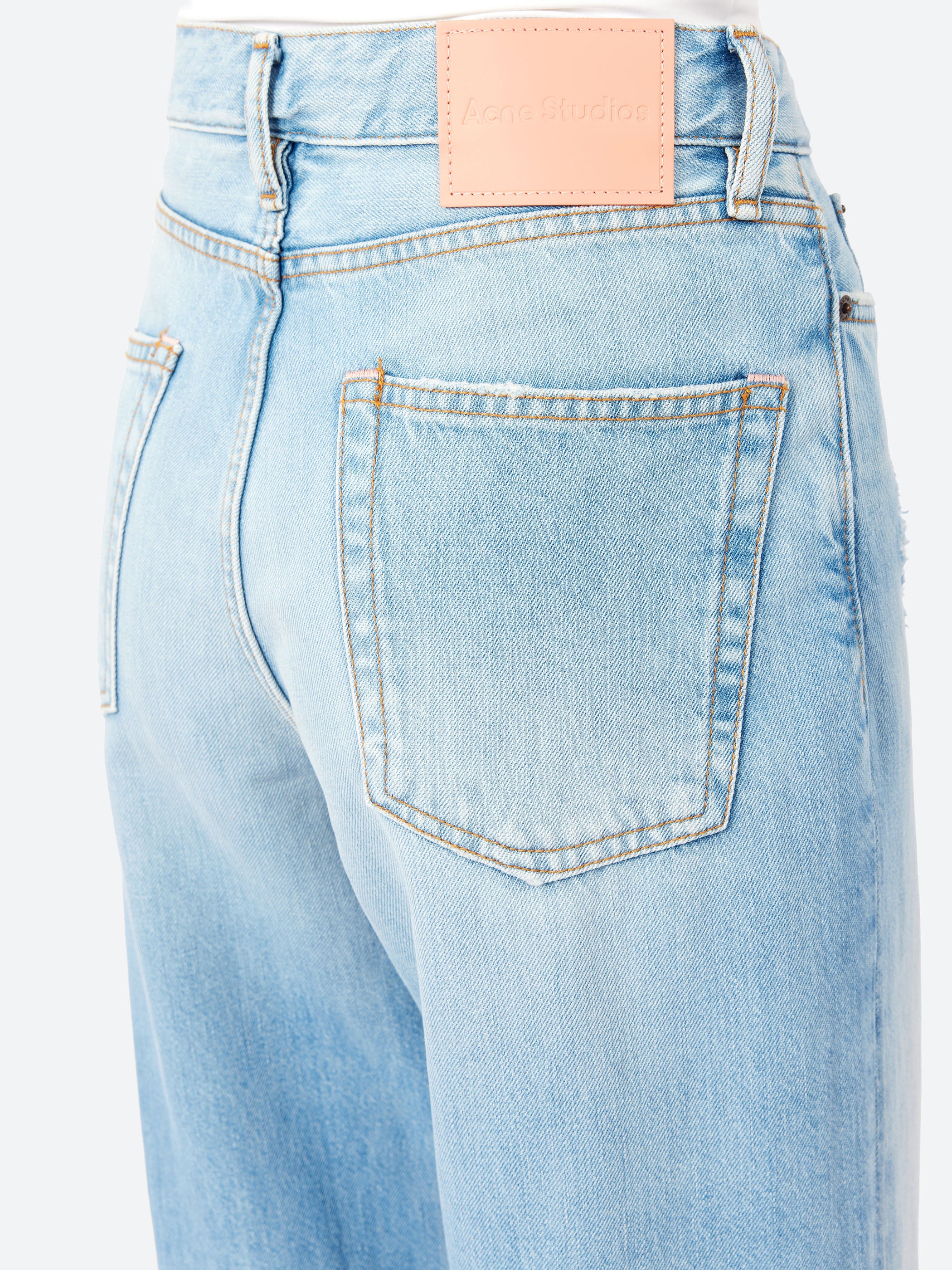 Acne Studios - 1981 Loose Fit Jeans in Light Blue – gravitypope