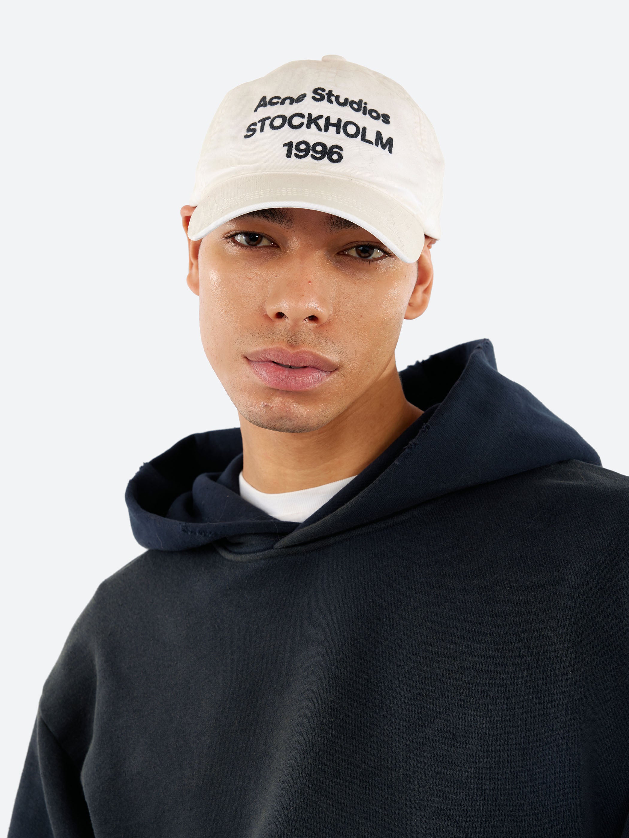 Acne Studios - Carliy 1996 Logo Cap in Dusty White – gravitypope