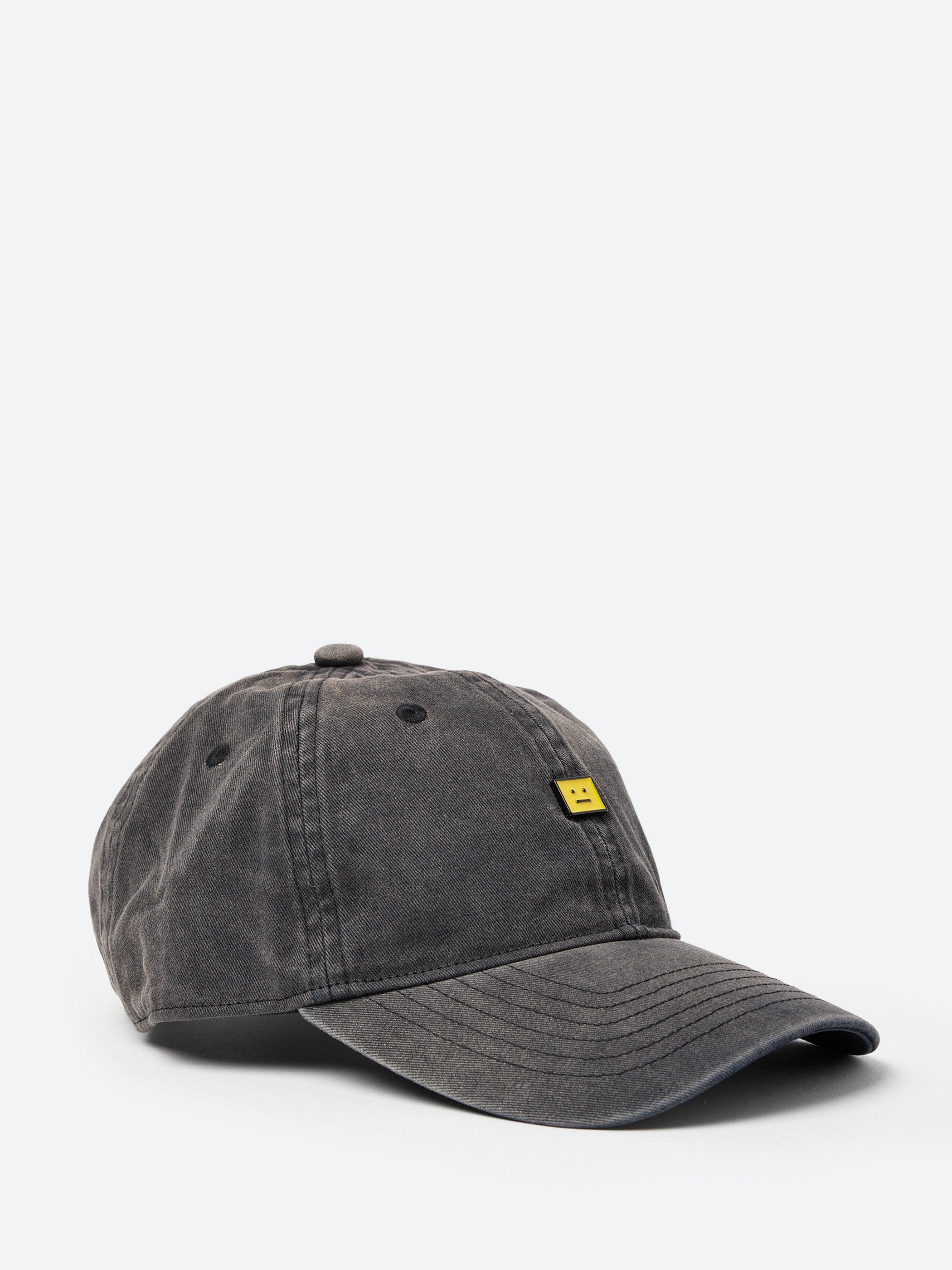 Face Stud Cap