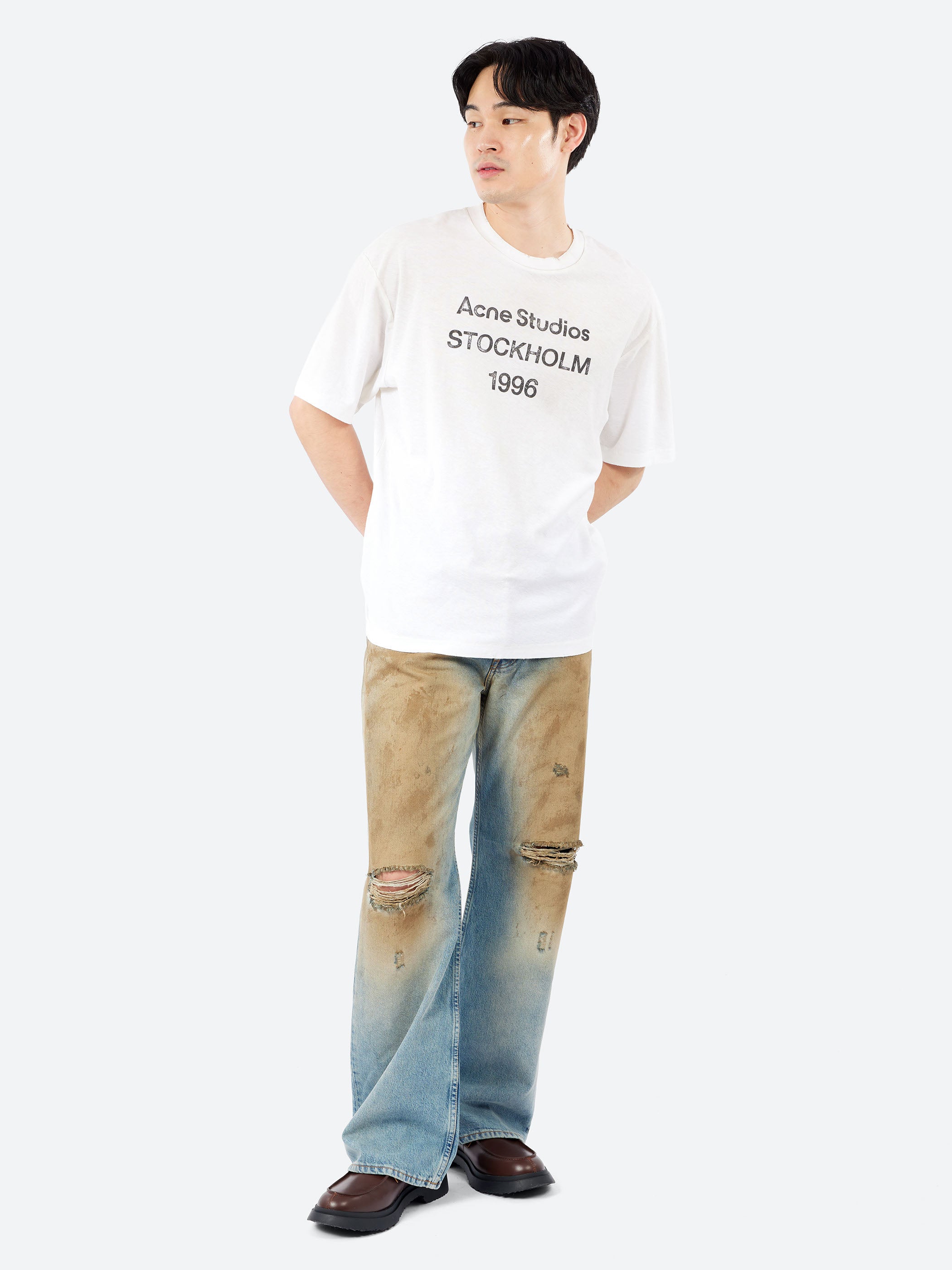 Acne Studios - Logo T-Shirt in Dusty White – gravitypope