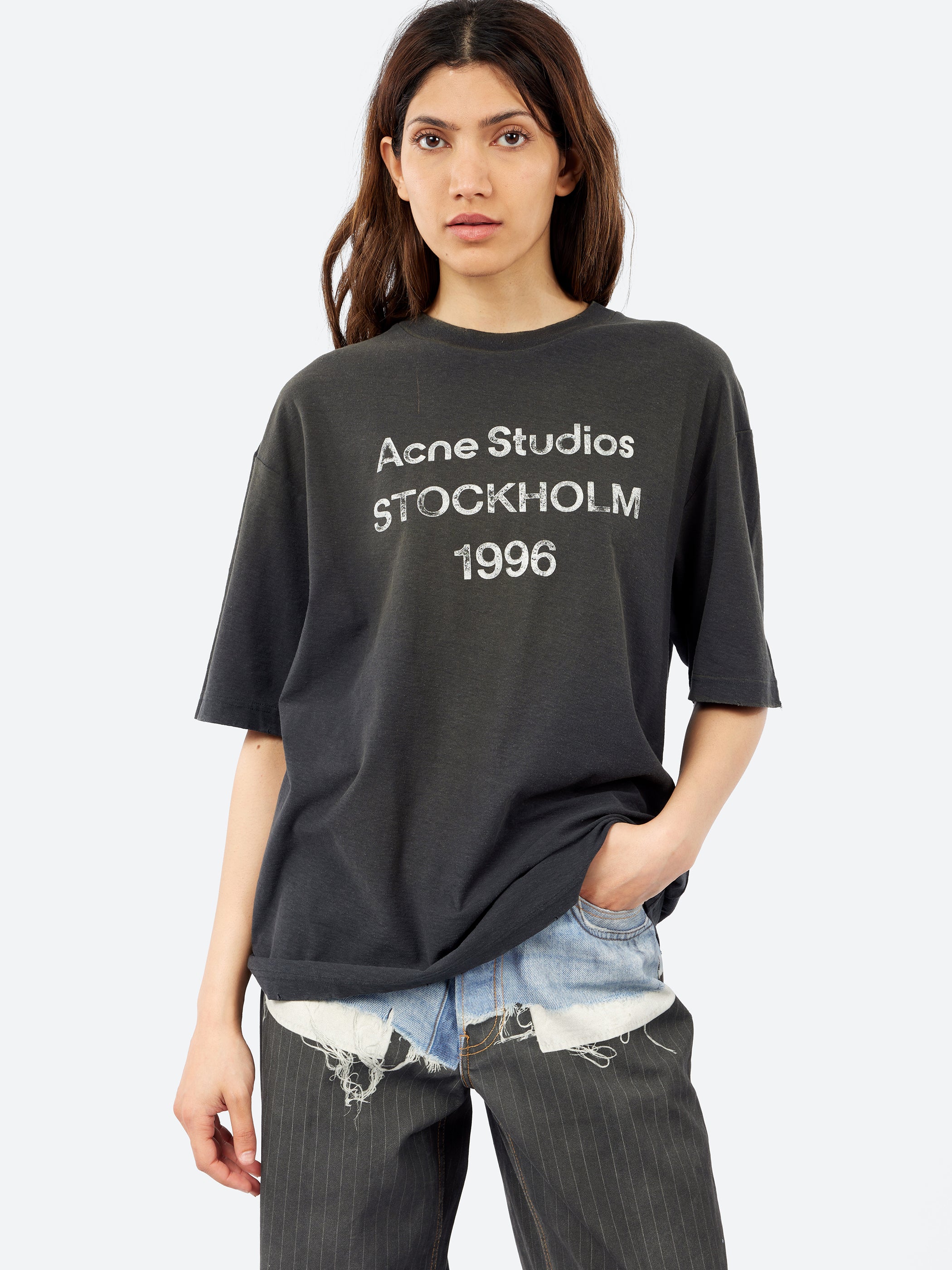 Acne Studios - Logo T-Shirt Relaxed Fit in Faded Black – gravitypope