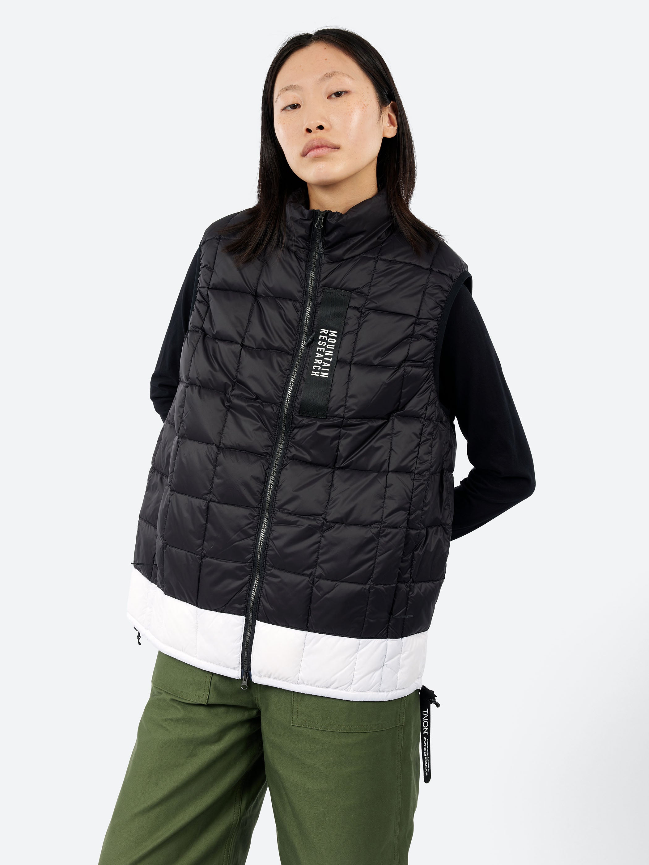 TAION - Mountain Research x TAION Zip Down Vest in Black – gravitypope