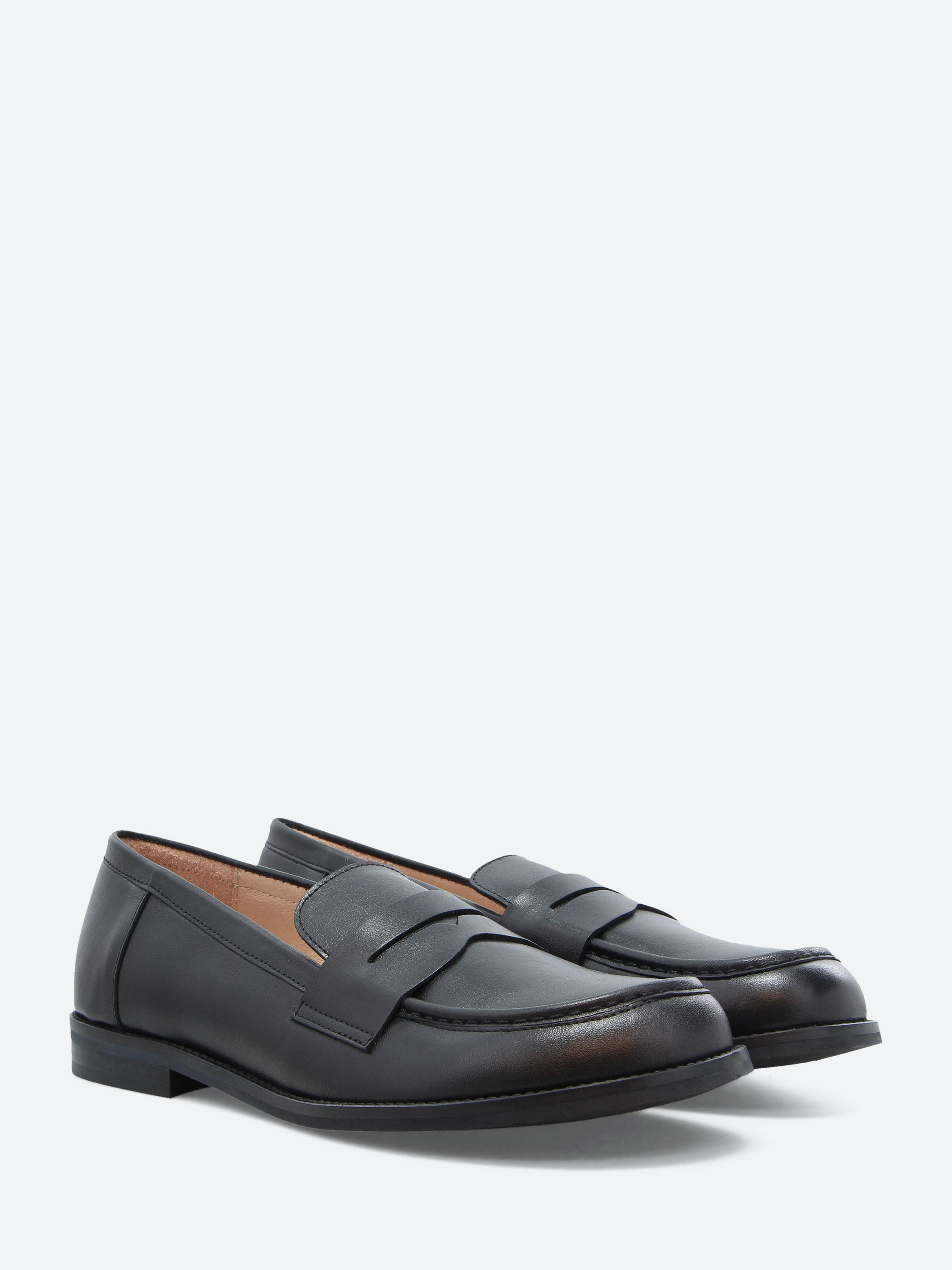A-4611 Loafers