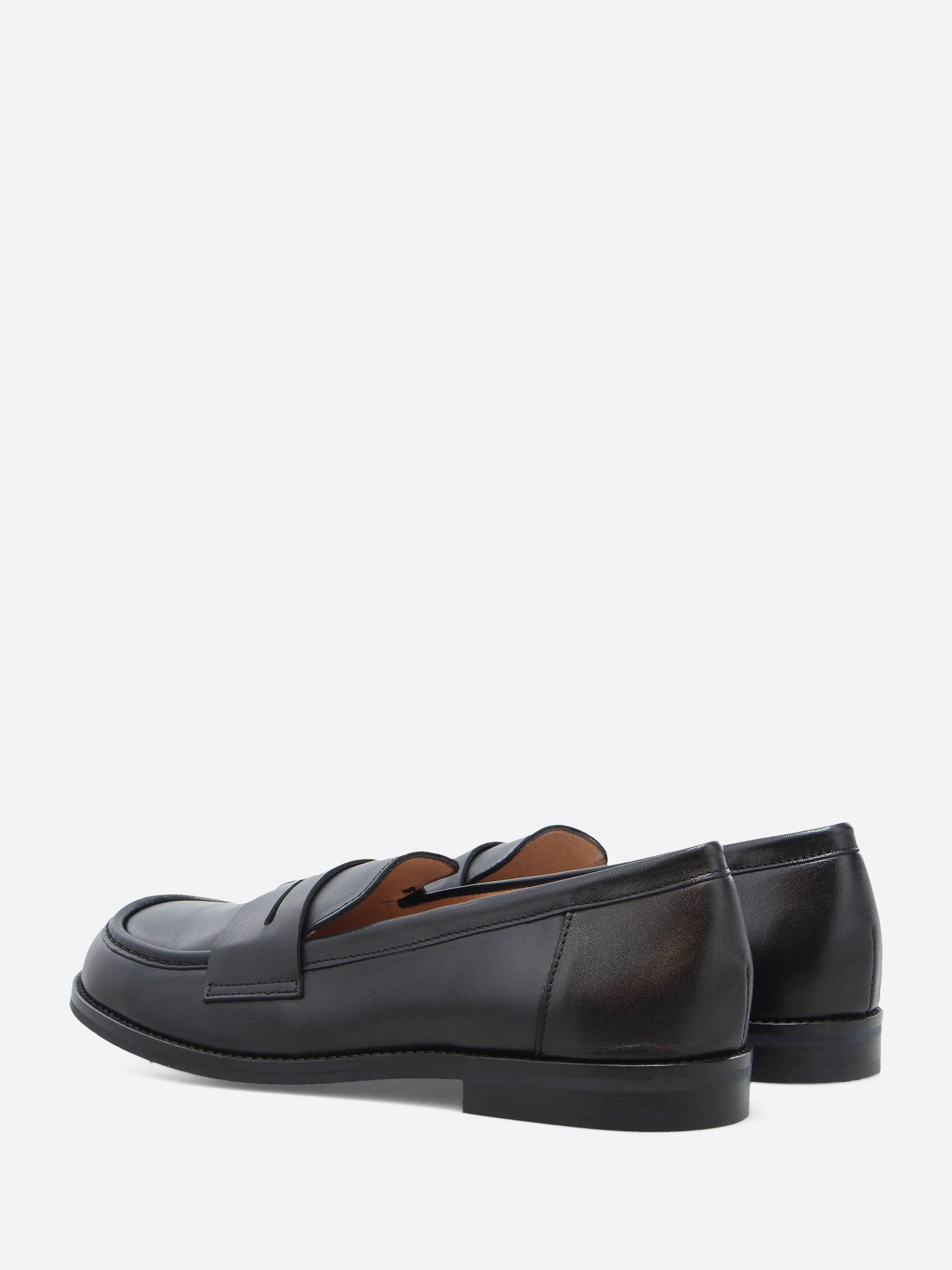 A-4611 Loafers