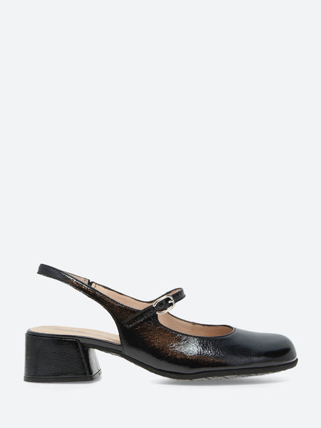 Wonders - D-2401 Mary Janes in Black Lack – gravitypope