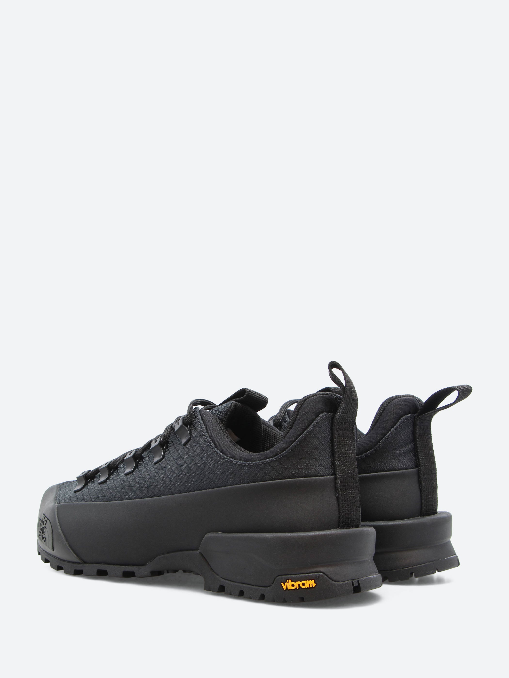 The North Face - Nuptse Traction Chukka in Black – gravitypope