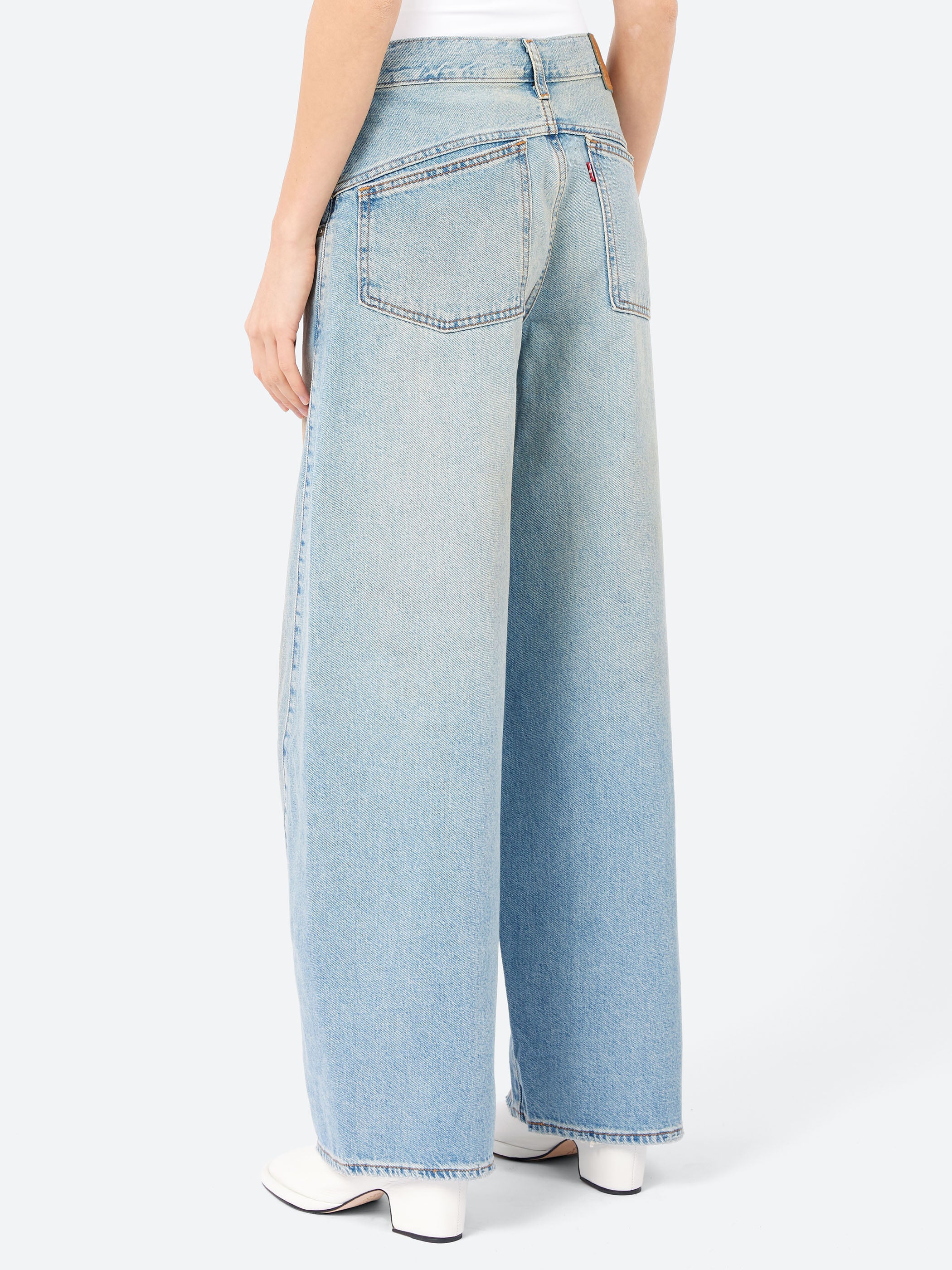 Levi's - Super Baggy Barrel in Off Roading (Medium Wash) – gravitypope