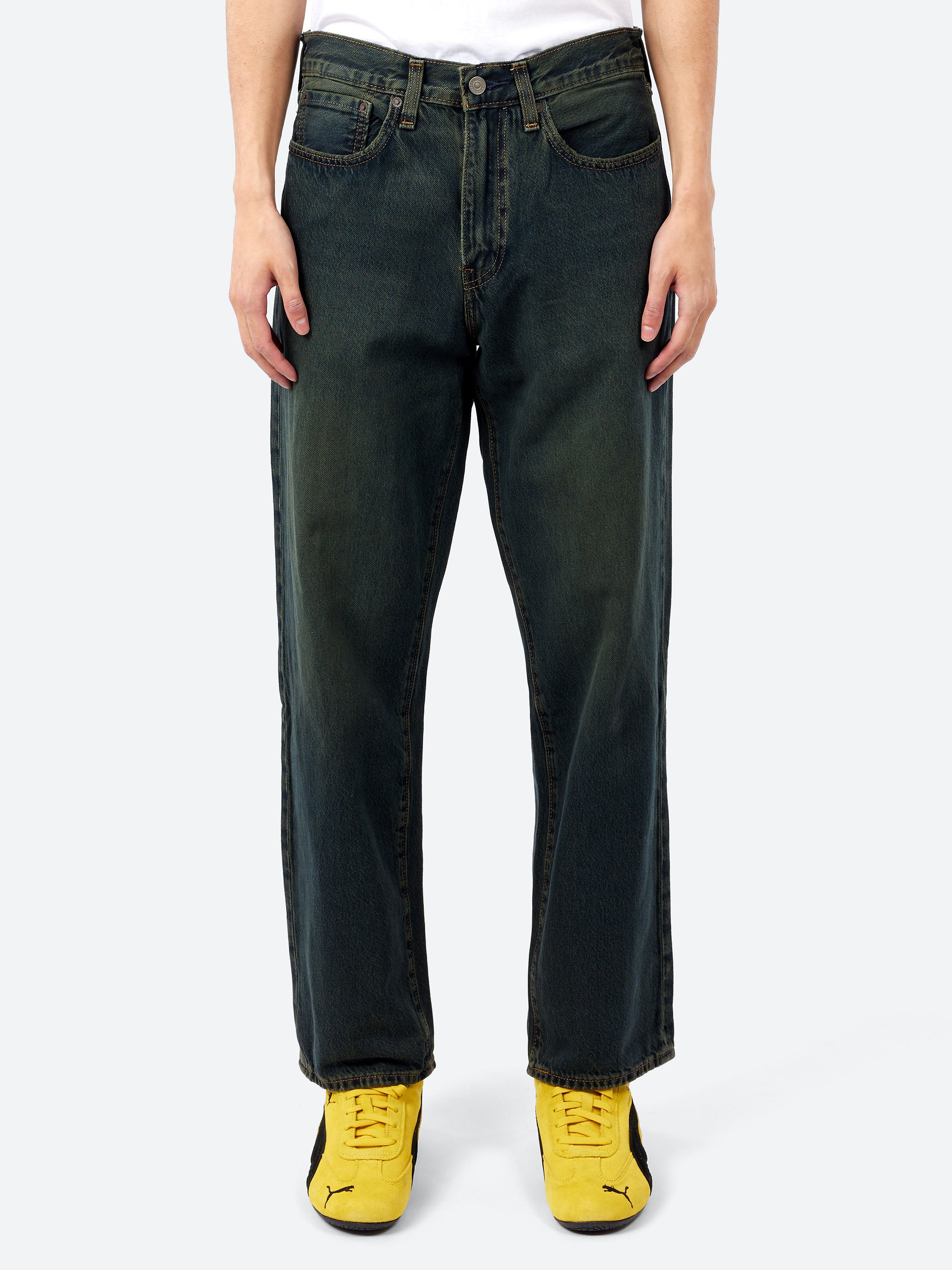568 Loose Straight Jeans