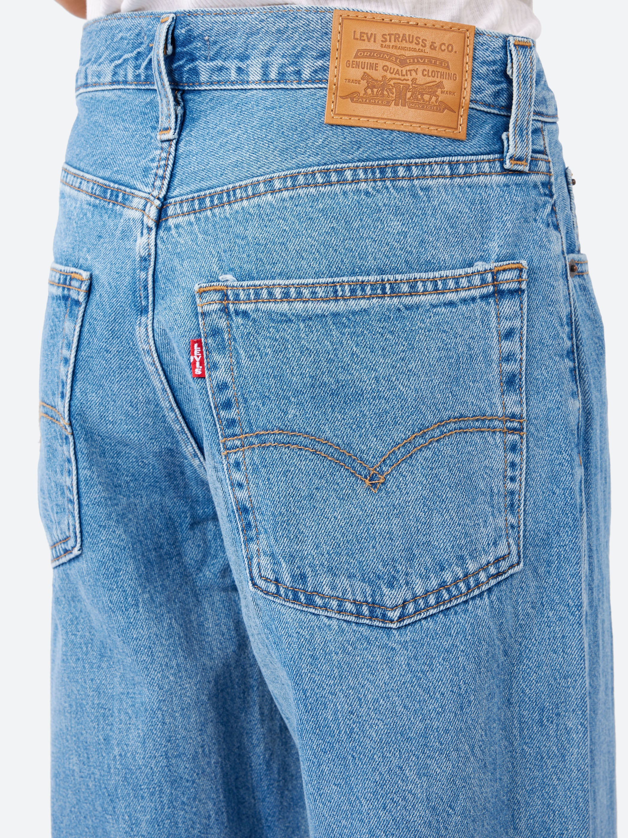 Levi's - Baggy Dad in Own It Stone (Medium Wash) – gravitypope