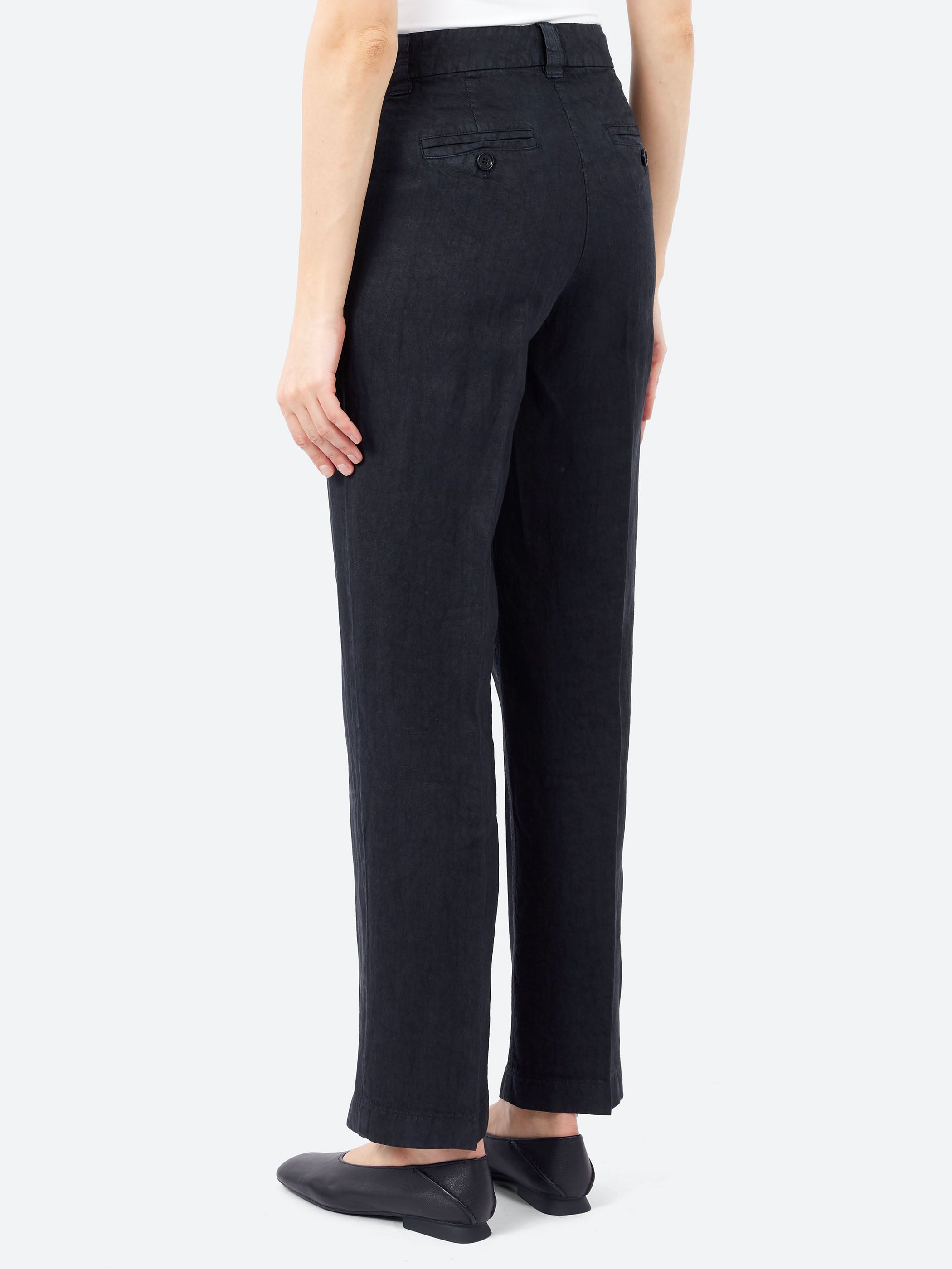 Garment-Dyed Compact Slub Linen Trousers