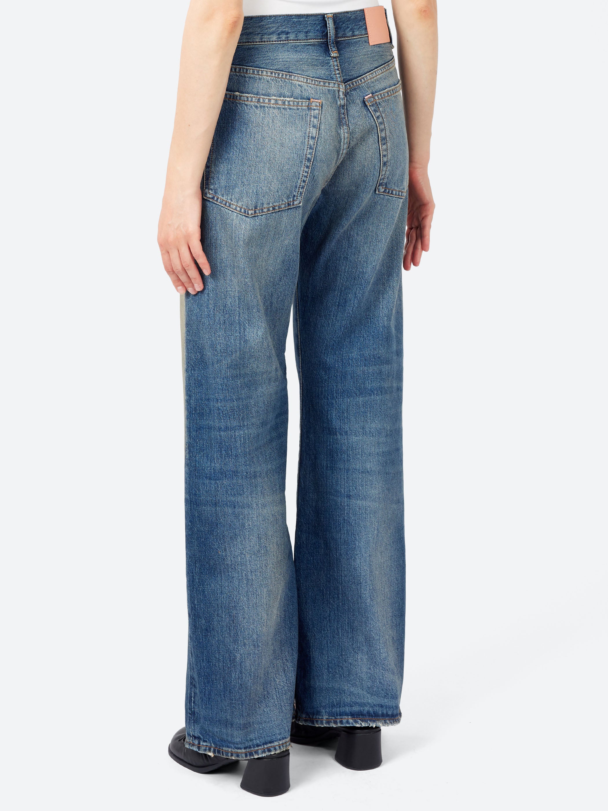 2021F Regular Fit Jeans