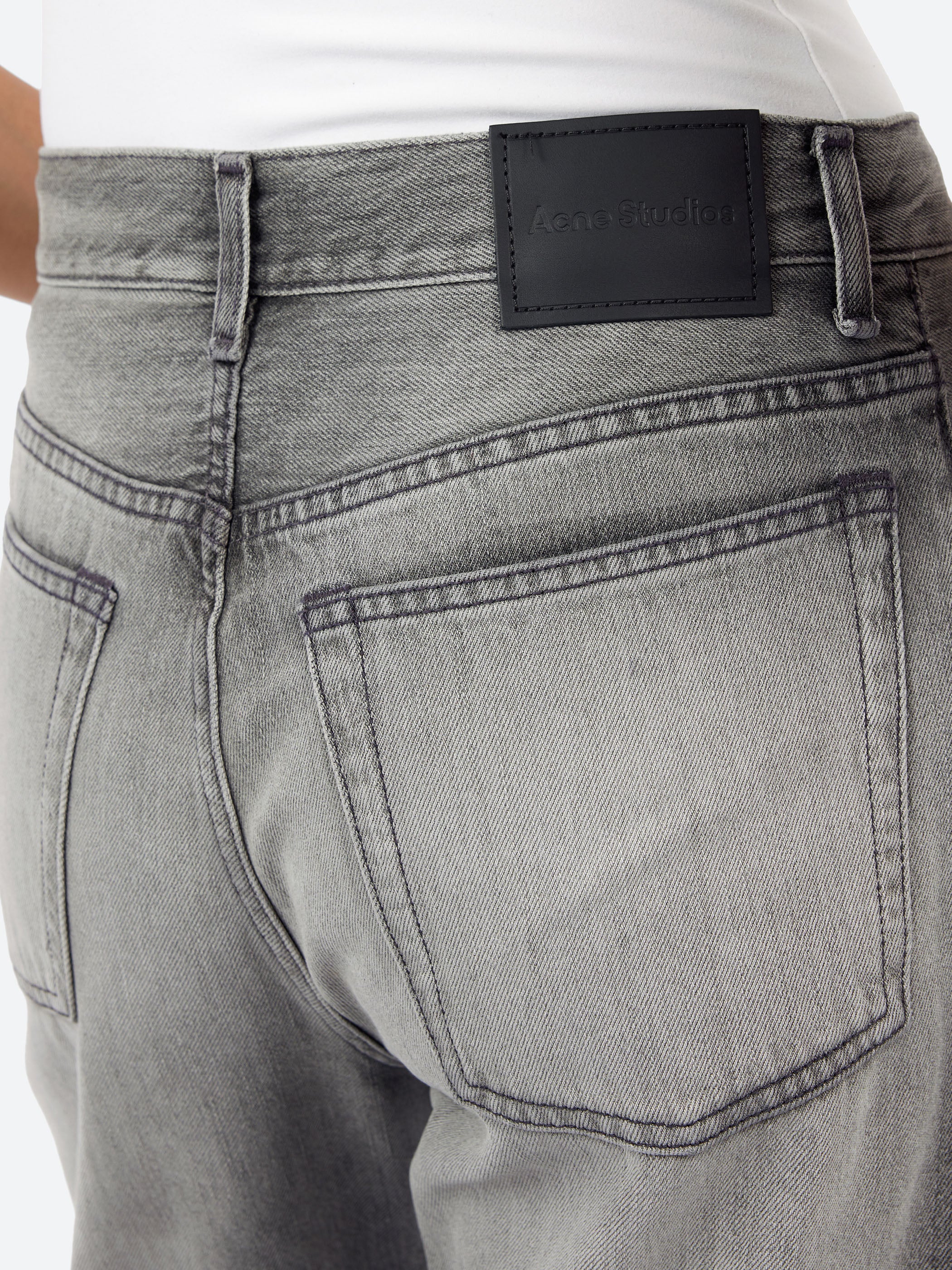 2021F - Regular Fit Jeans