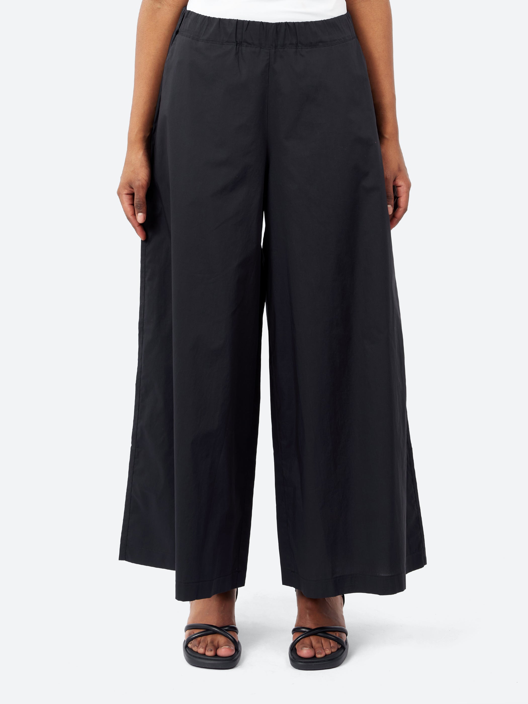 Wide Cropped Trousers