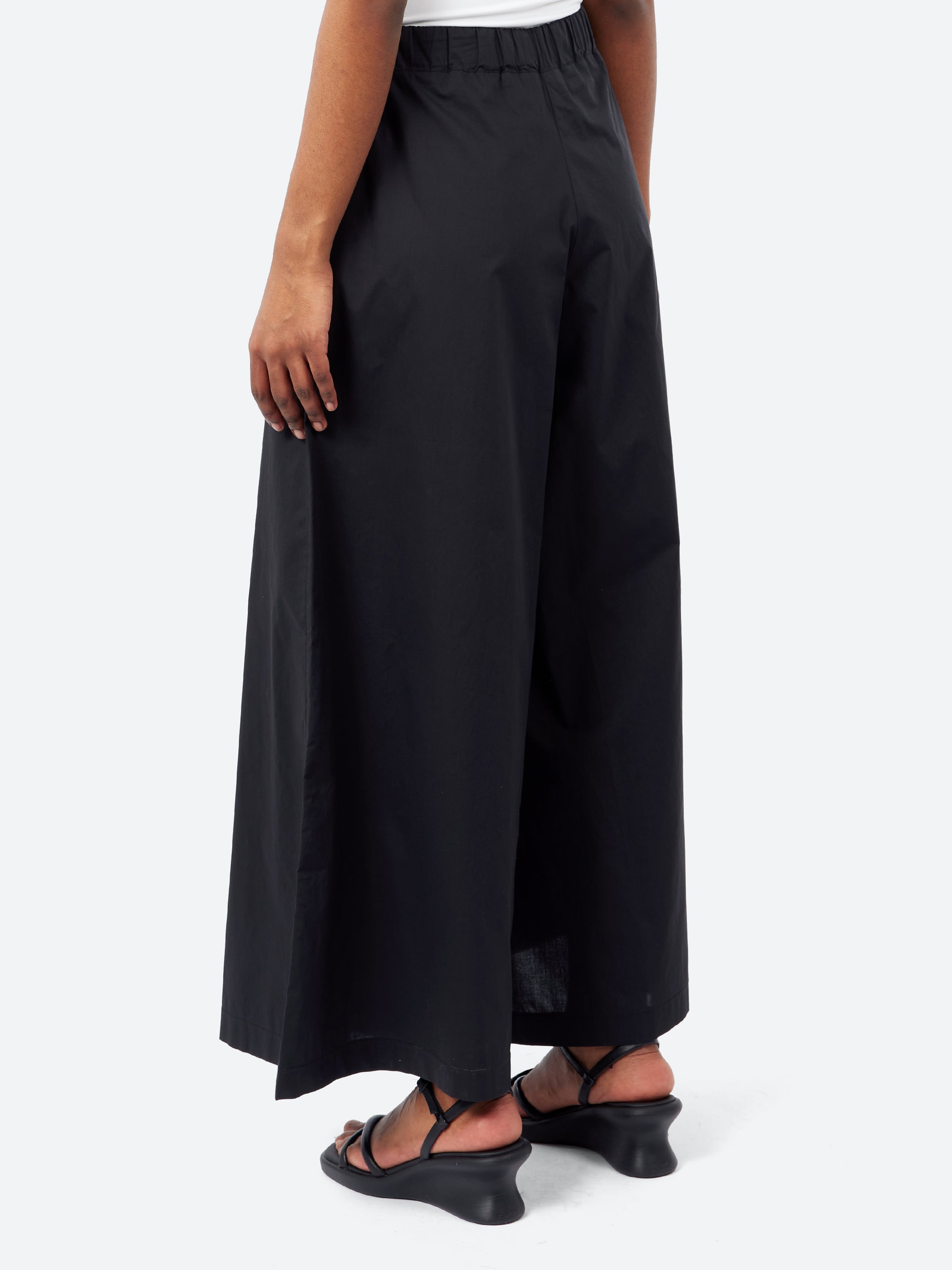 Wide Cropped Trousers