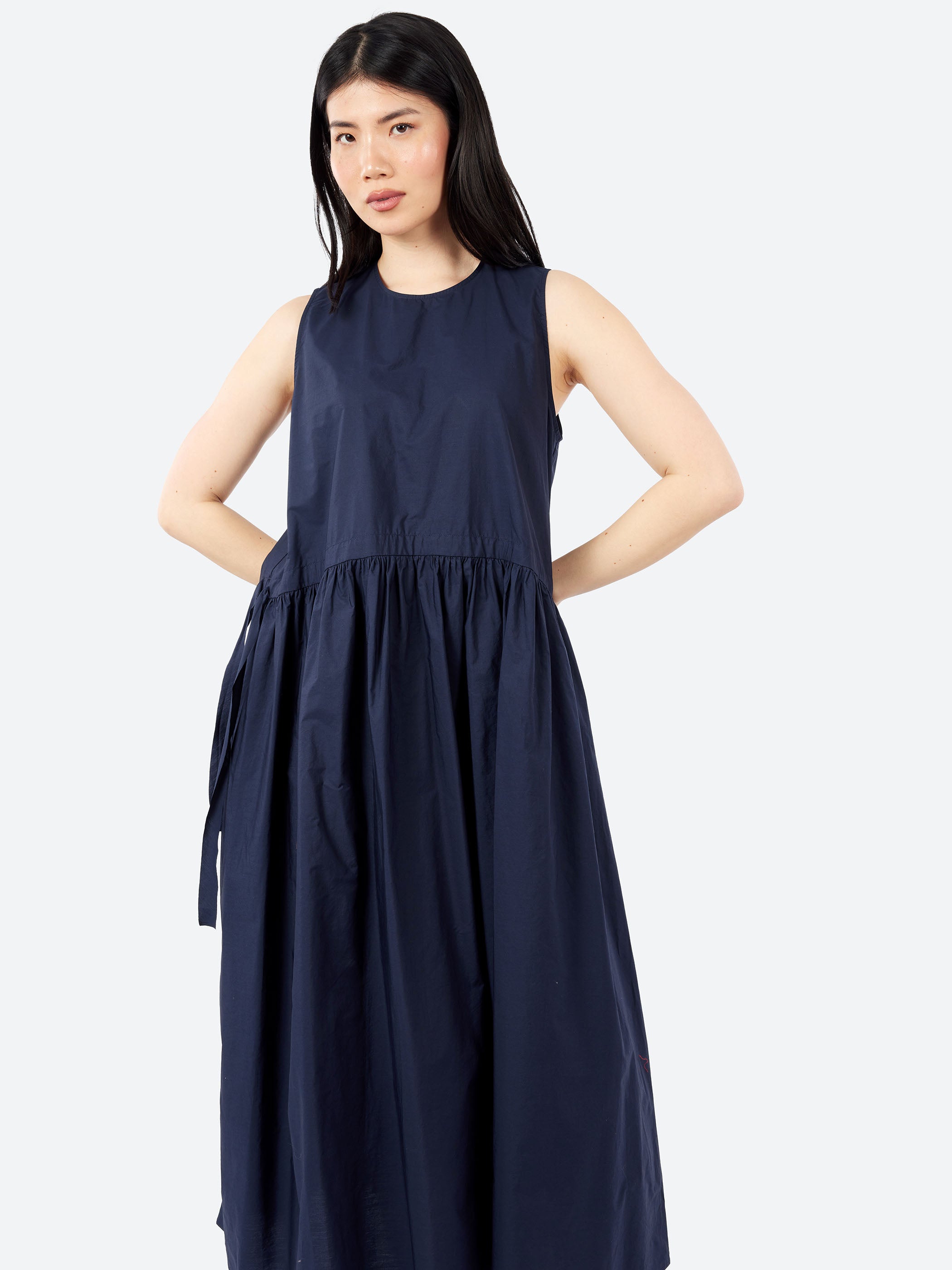 P1847 Sleeveless Dress