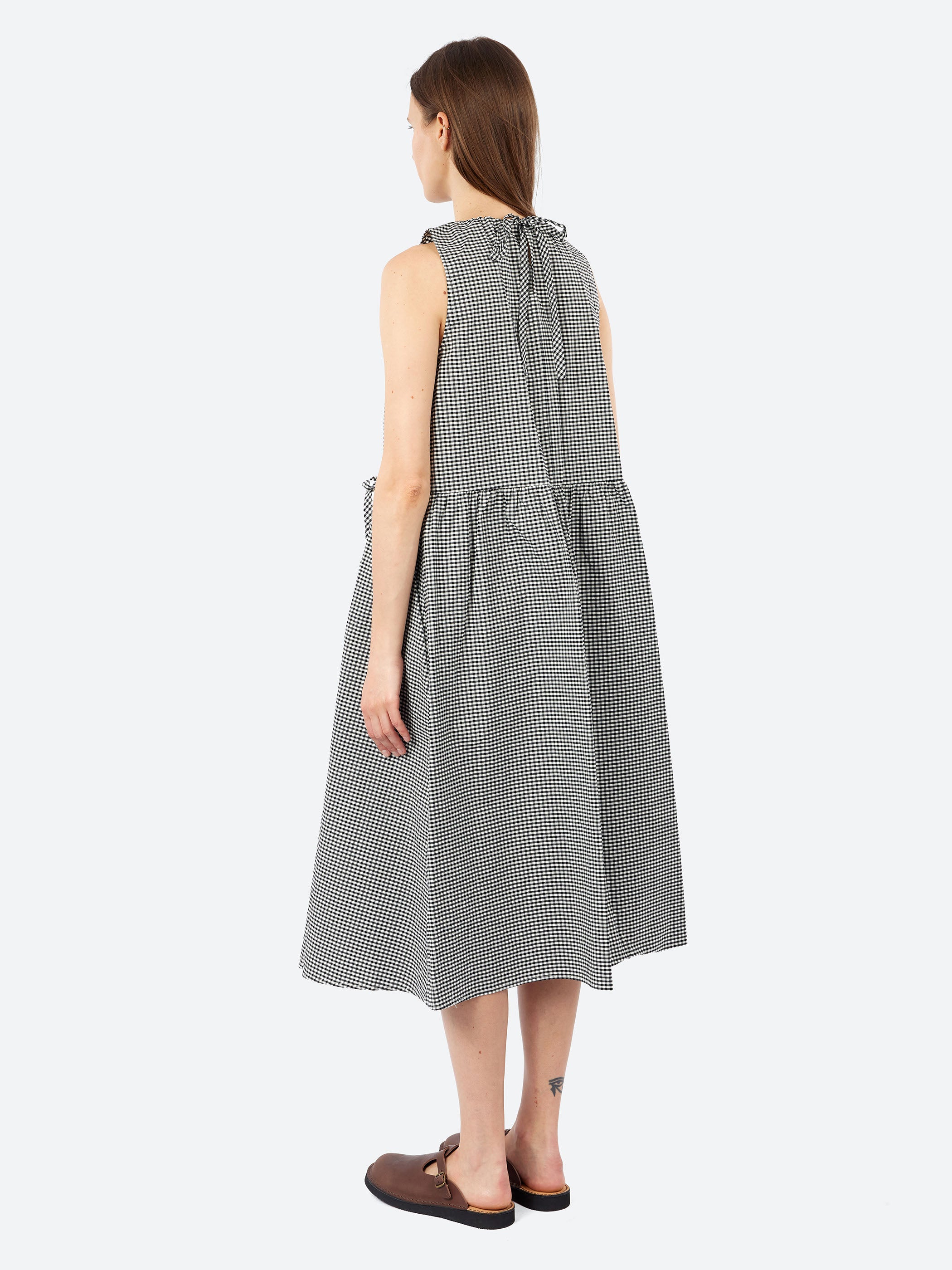 P2065 Dress