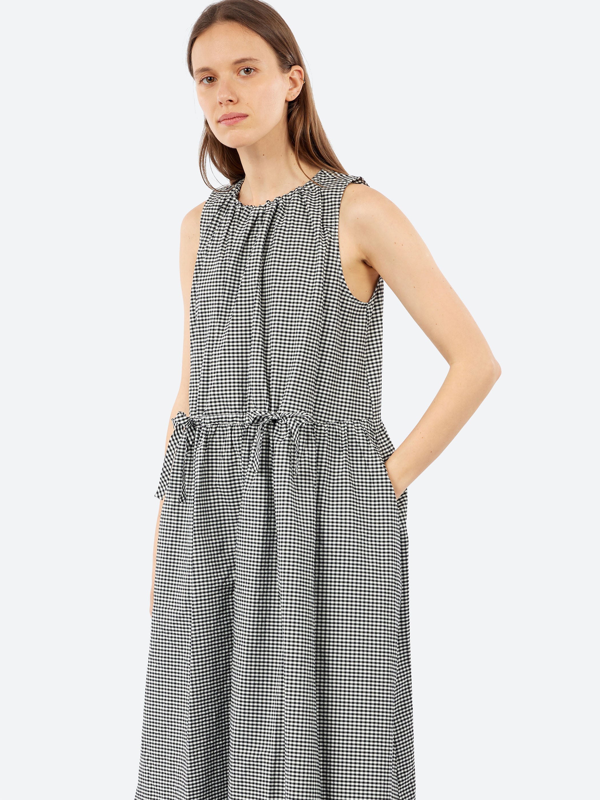 P2065 Dress