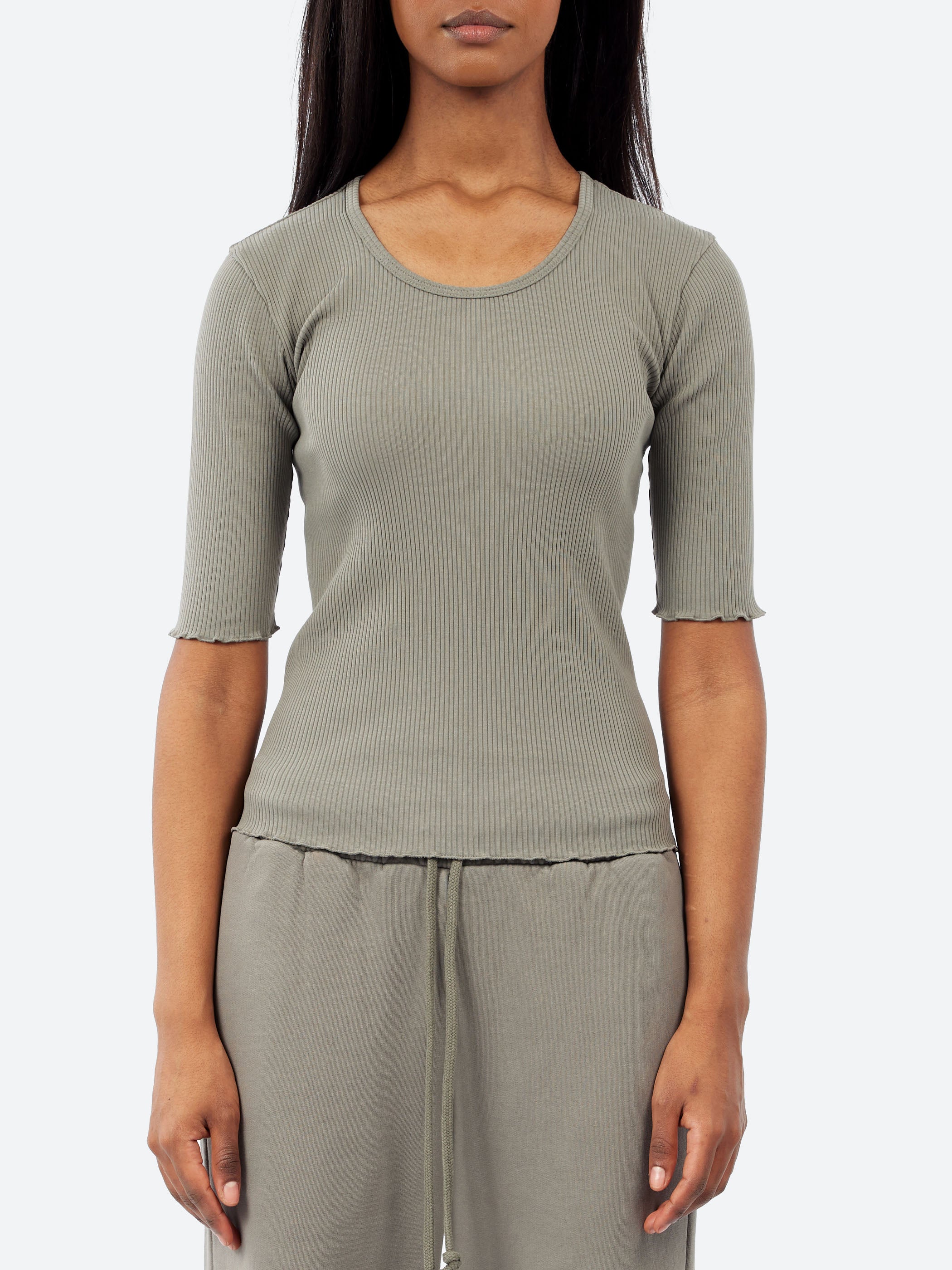 Ruffle Rib Tee