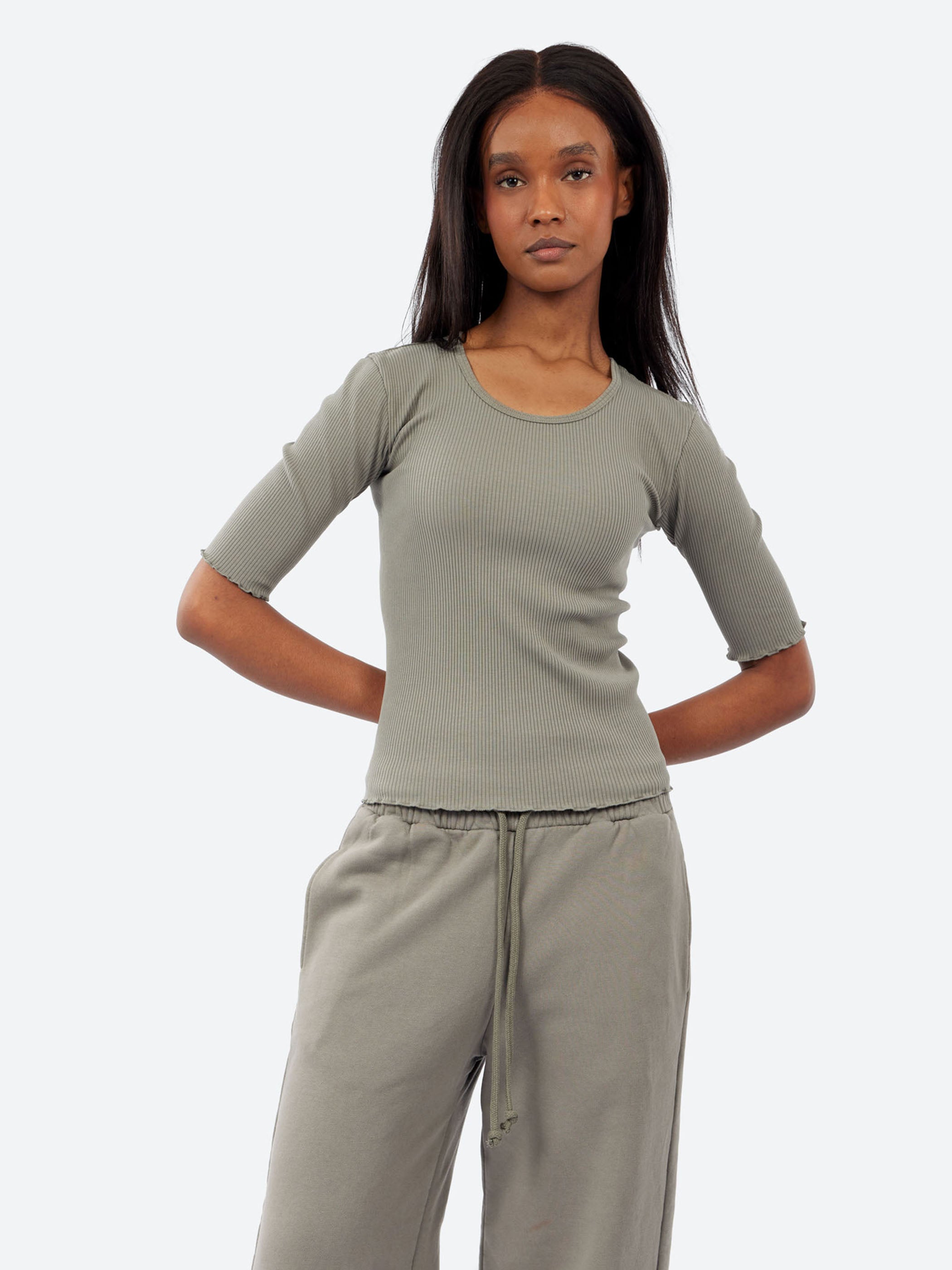 Ruffle Rib Tee