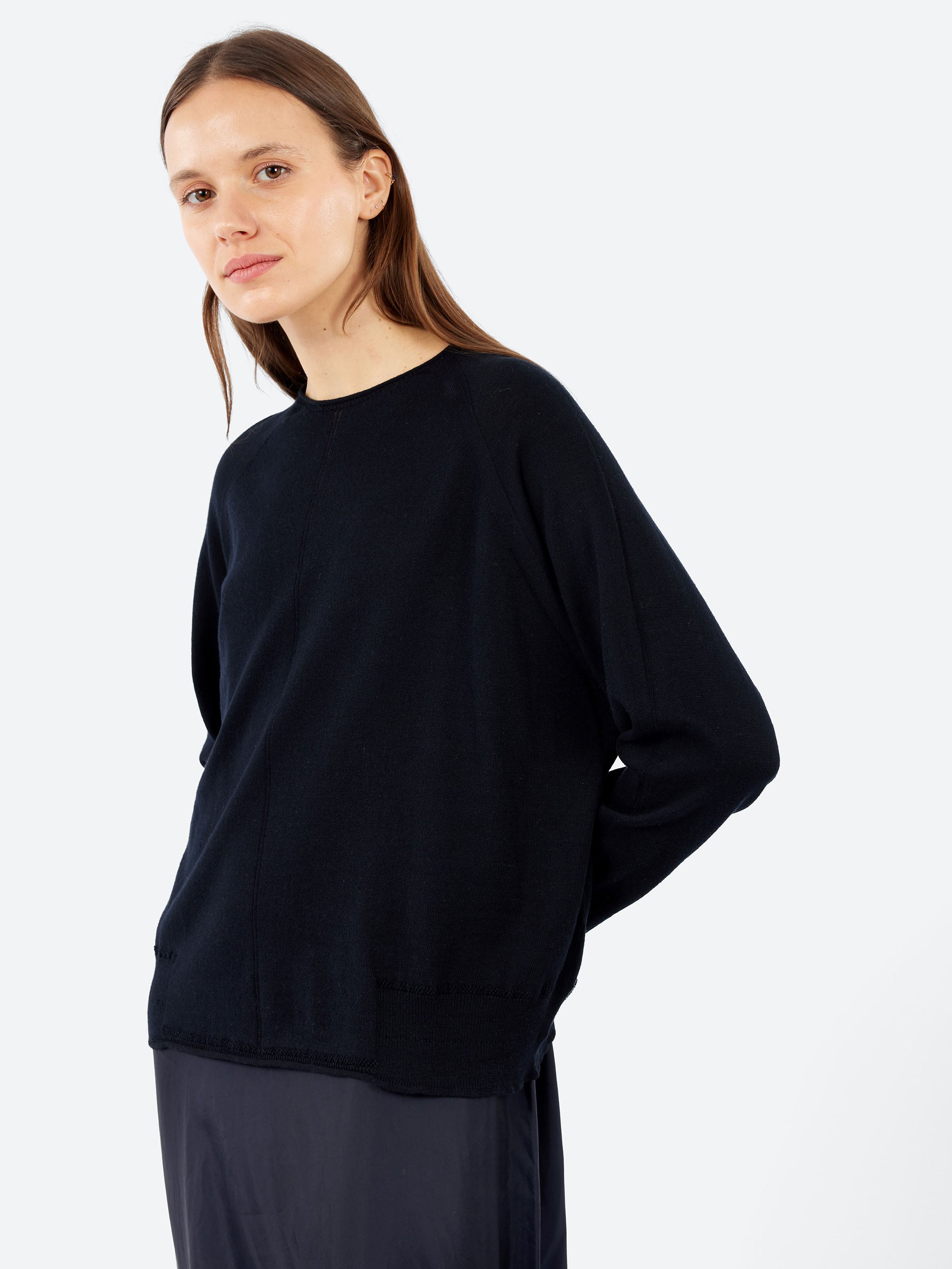 Pas de Calais - Cotton Linen Crewneck in Black – gravitypope