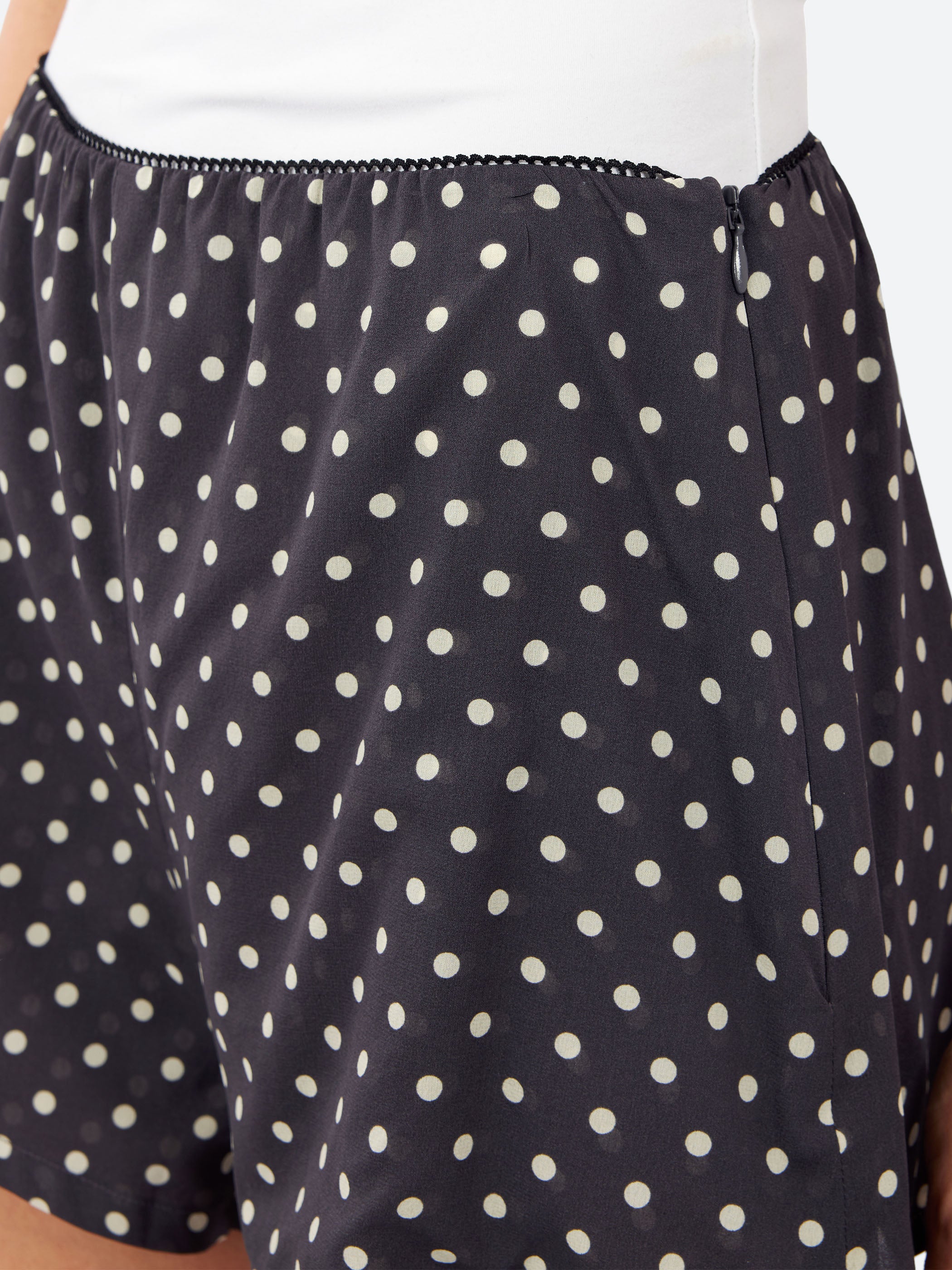 Calenso Short
