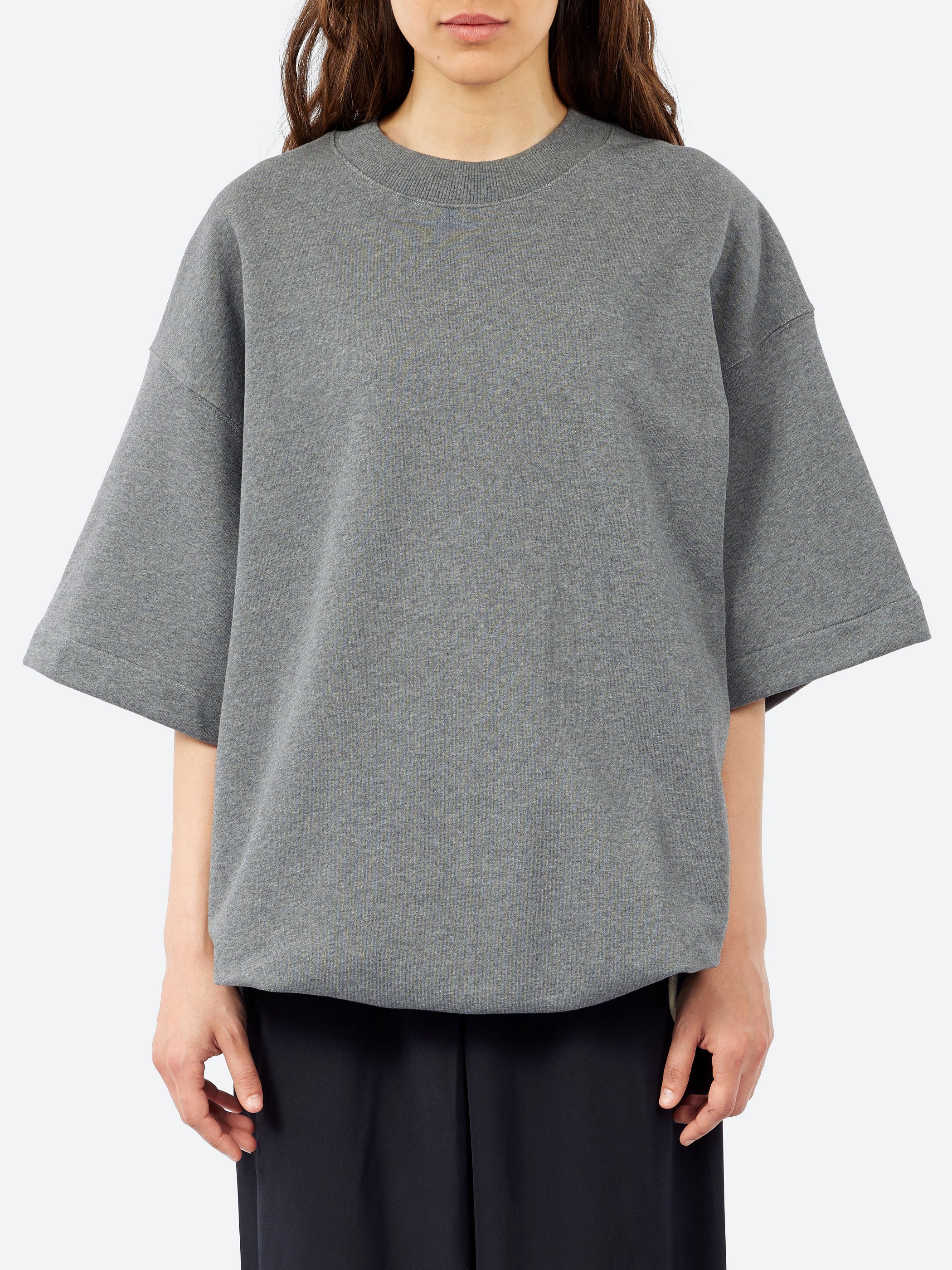 Sofie D'Hoore - Thrive Sweatshirt in Grey – gravitypope