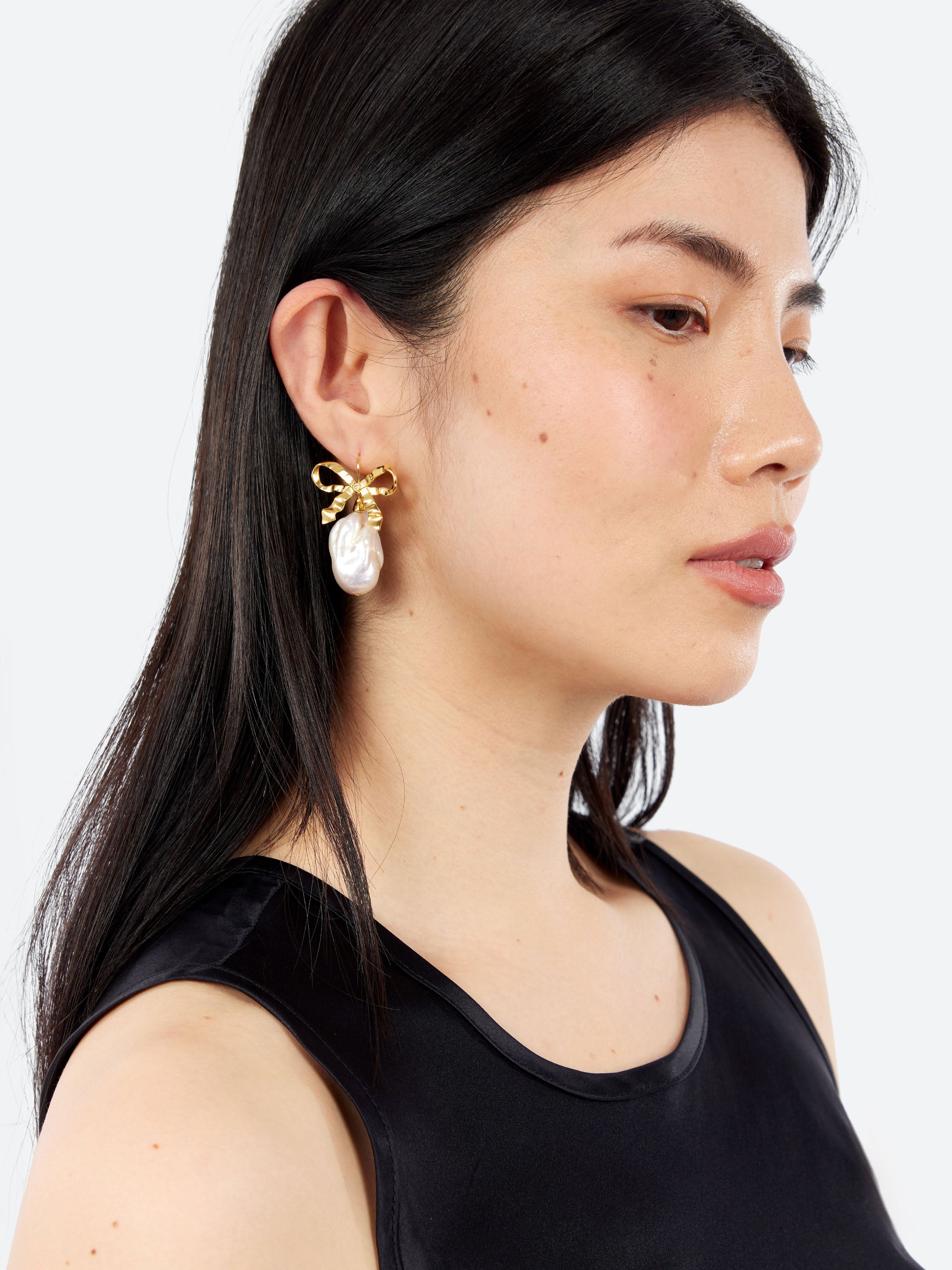 Flavia Pearl Earrings