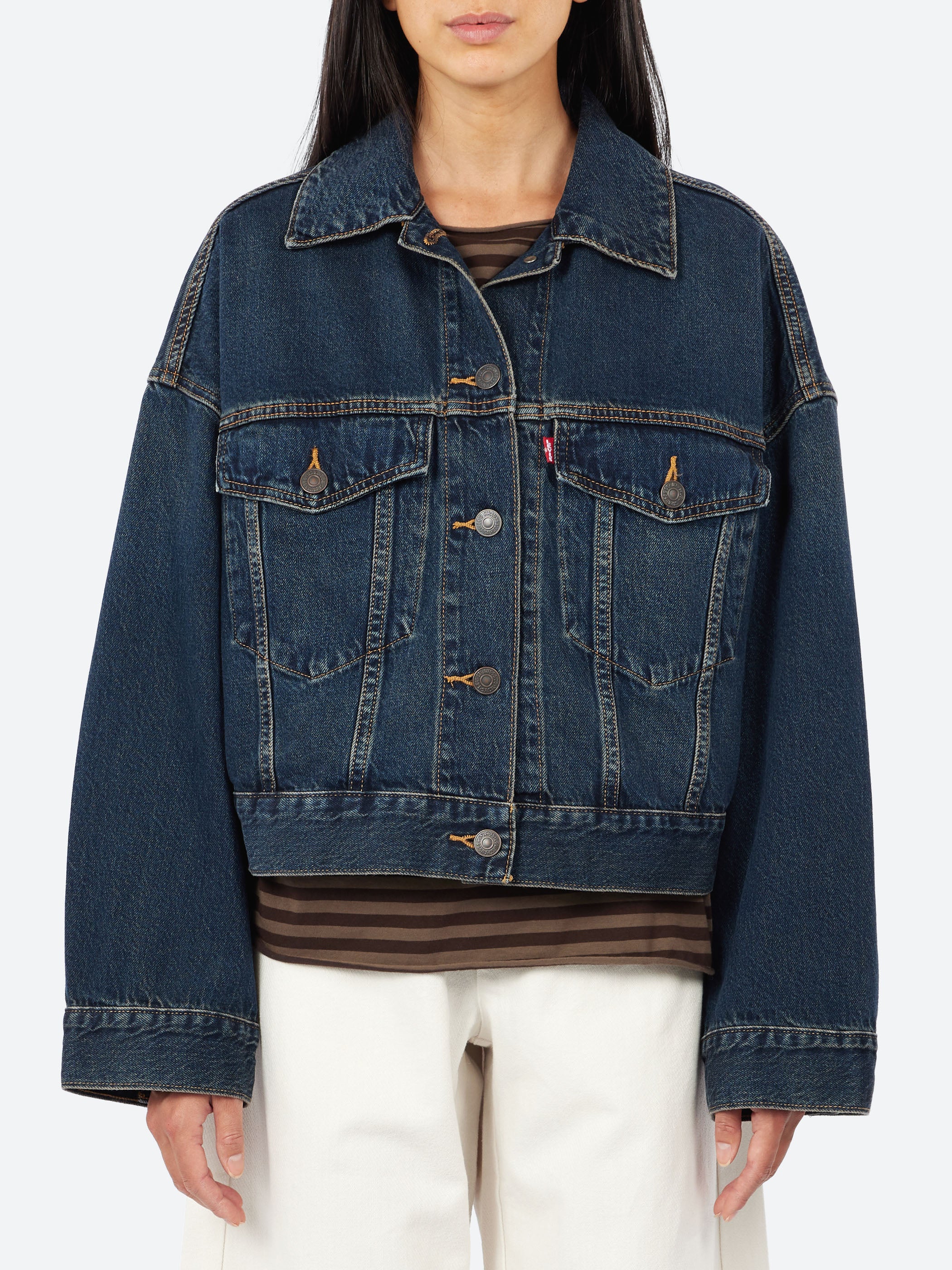 Loose Crop Trucker