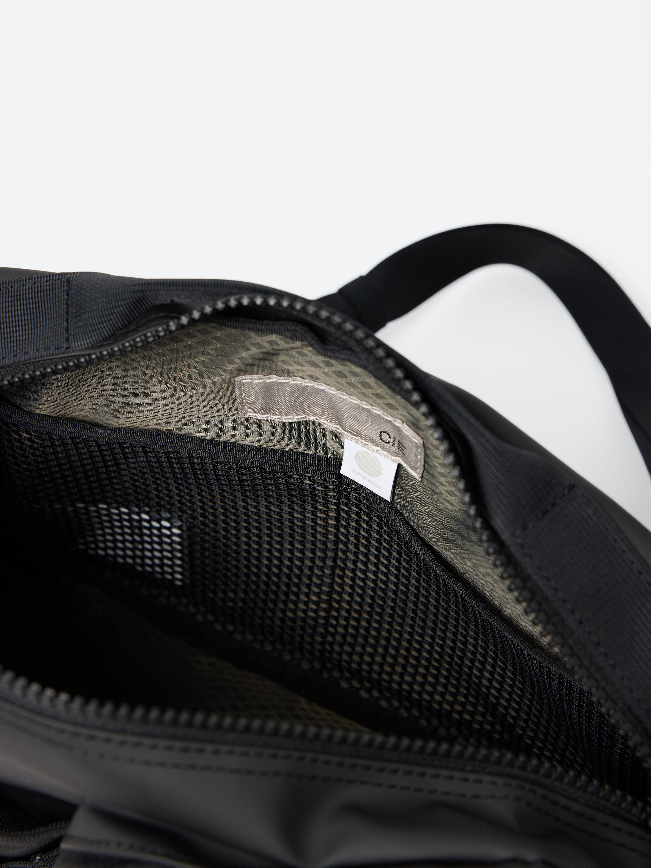 Grid3 Shoulder Bag - 03 (M)