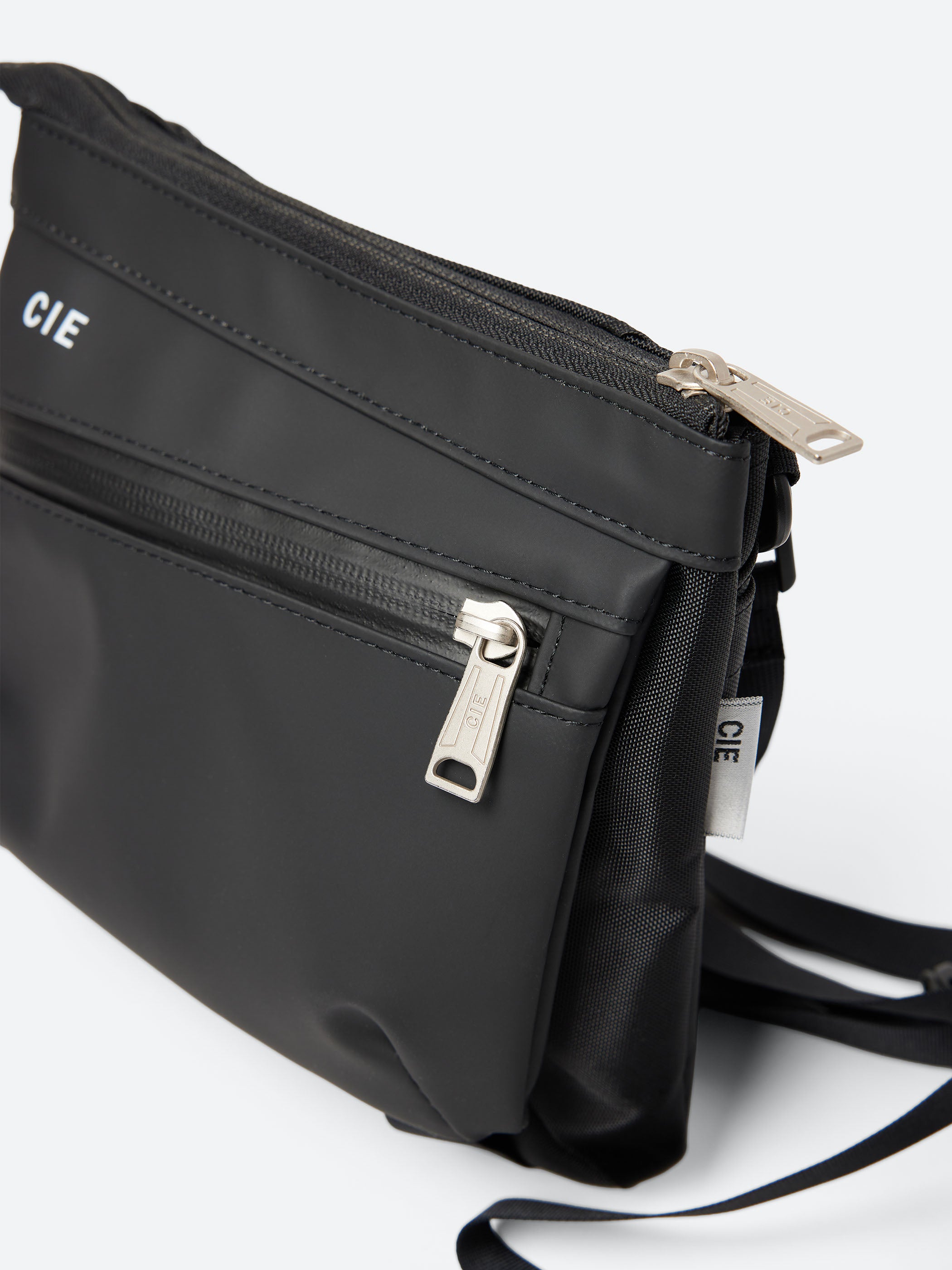 CIE - Various Backpack 02 - L in Black – gravitypope
