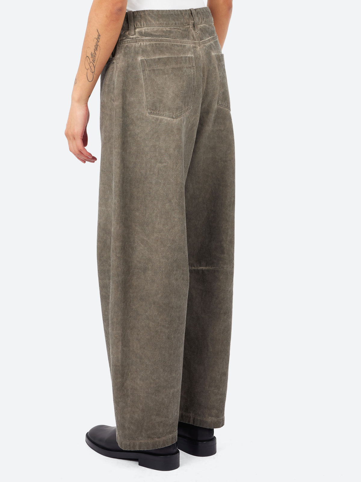 26242 Barrel Leg Pant