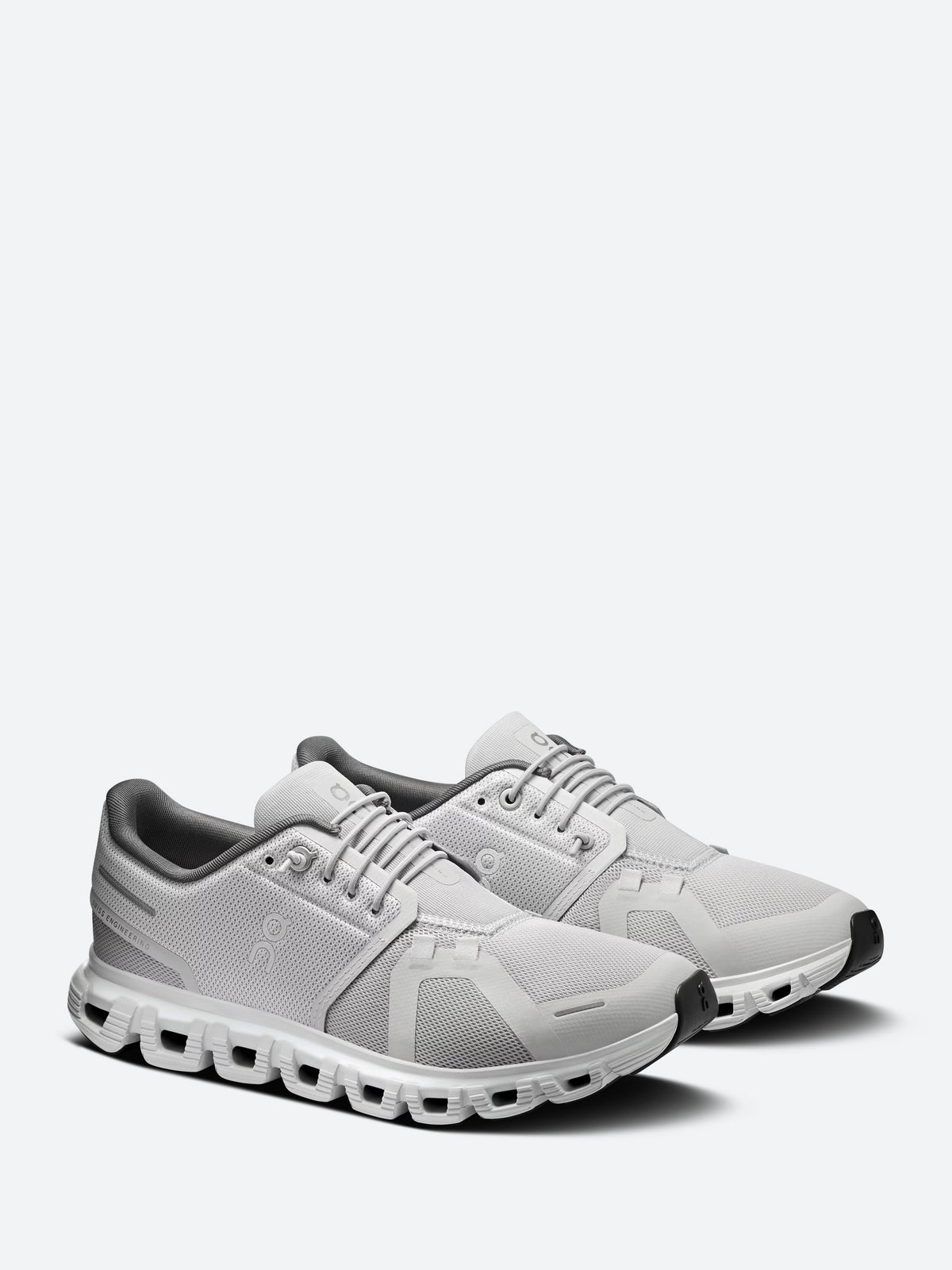 Women's Cloud 6