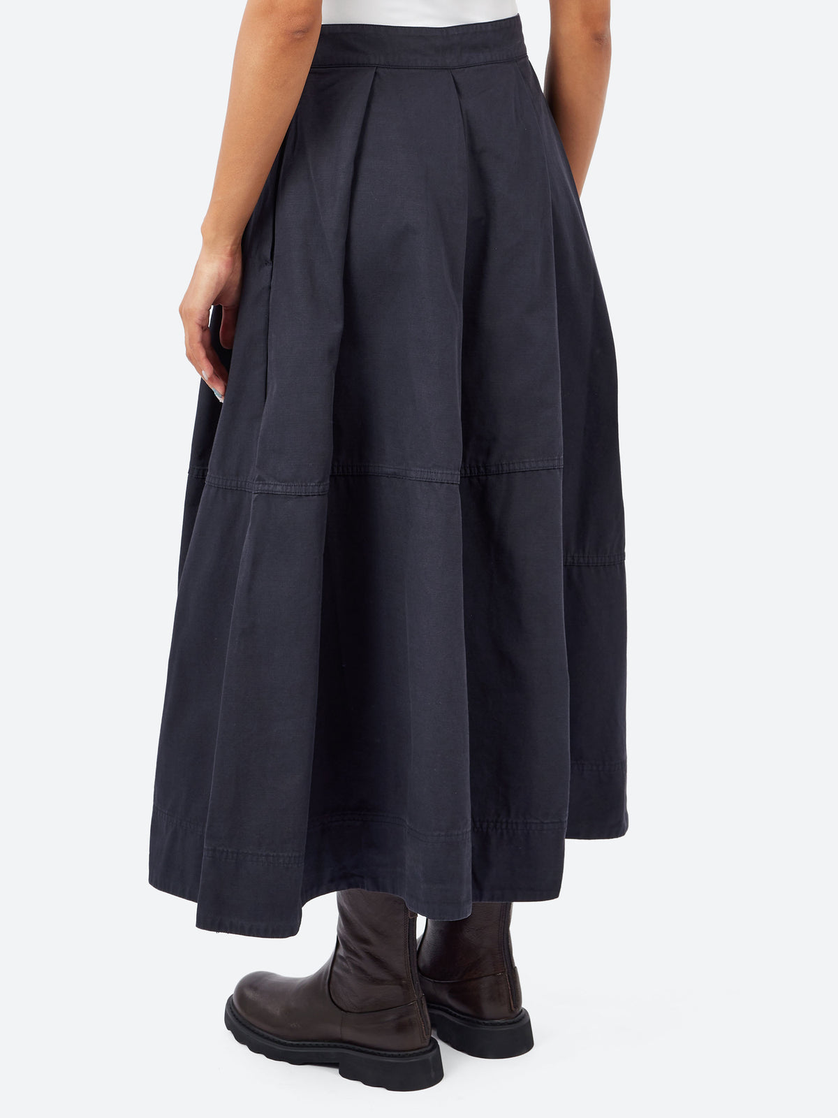Slanted Pleat Cotton Skirt