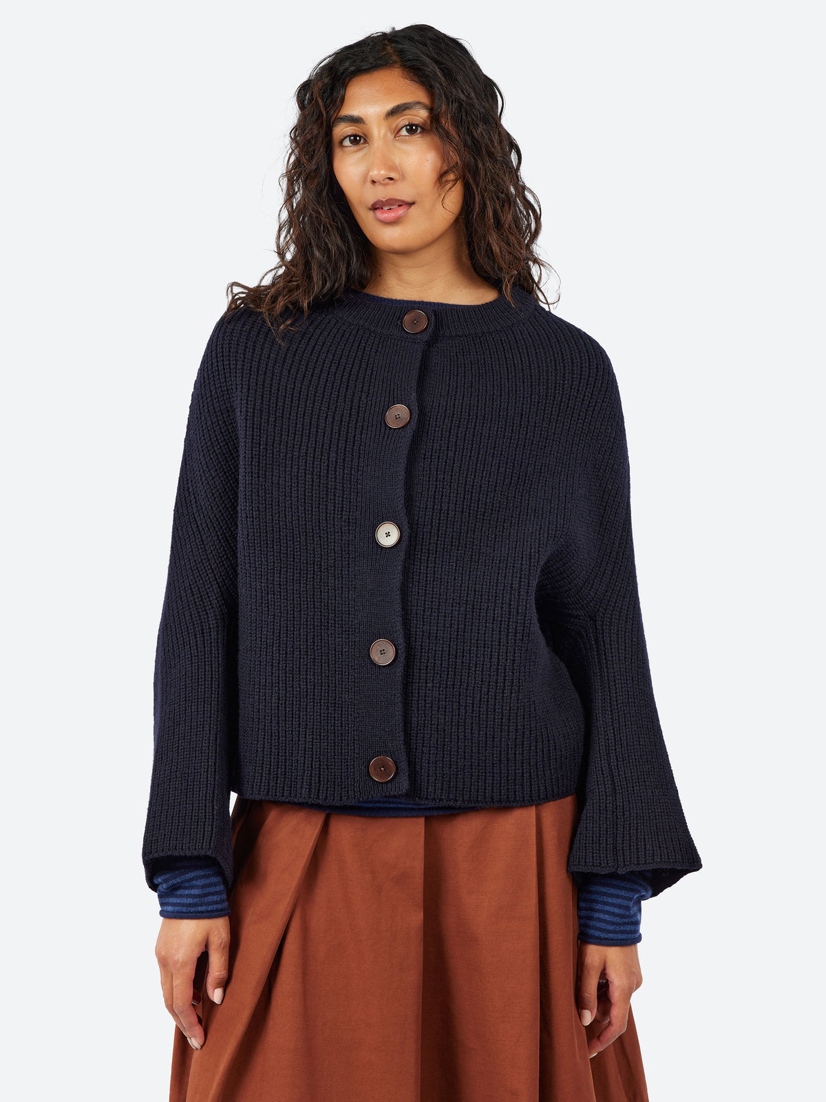 Ribbed Wool Rounded Cardigan