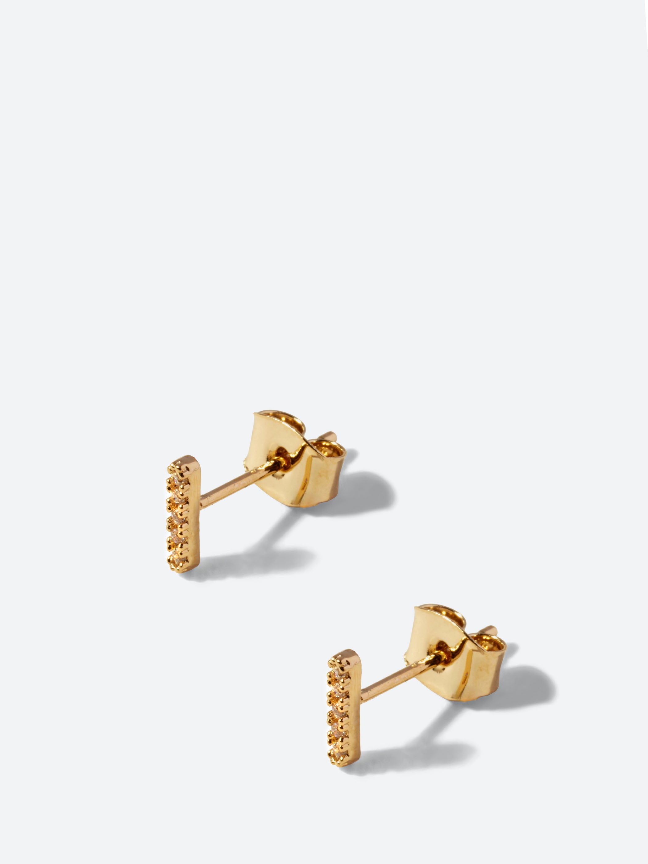Sanne Bar Stud
