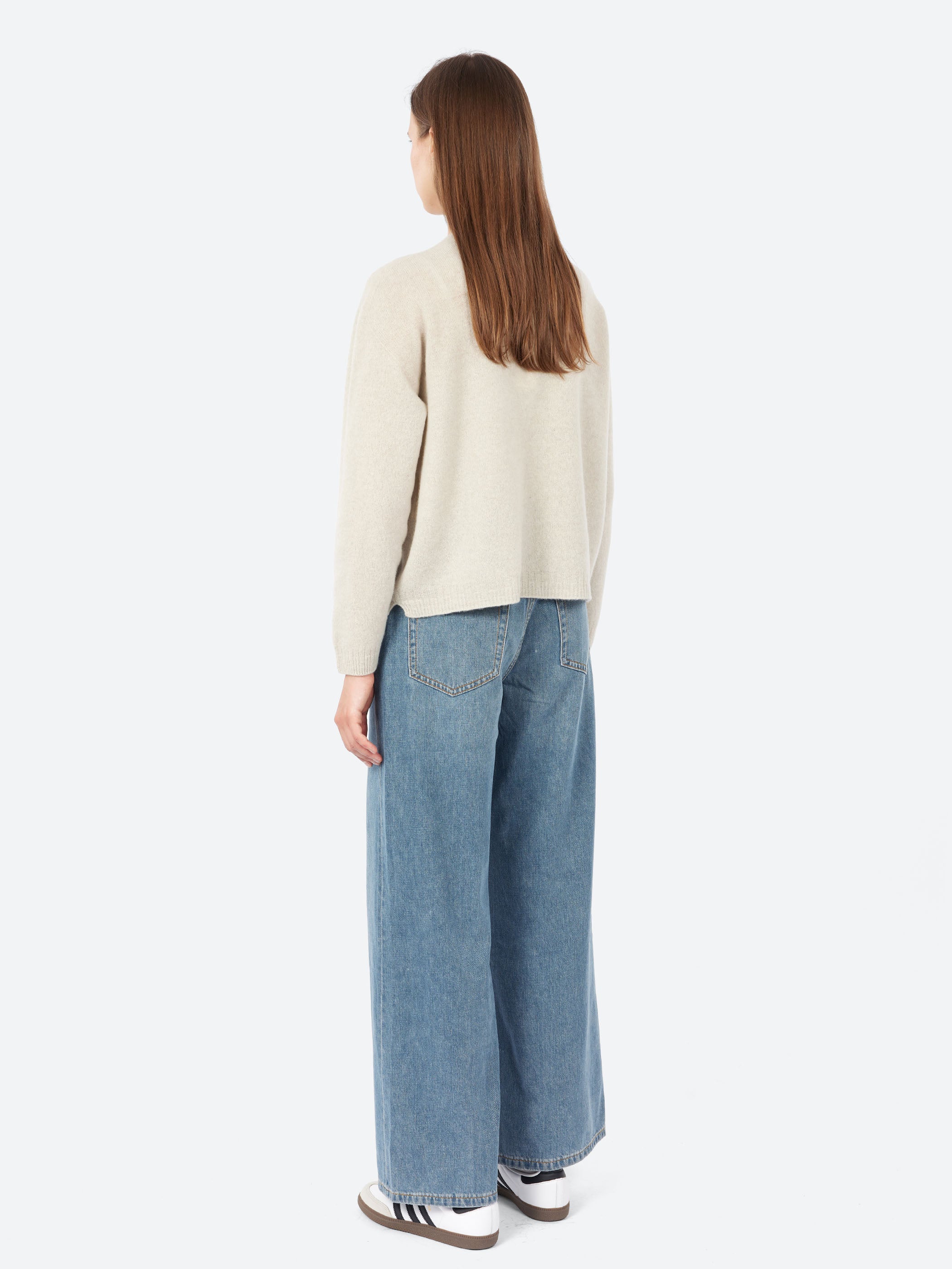 Fine Wool Crewneck Cardigan