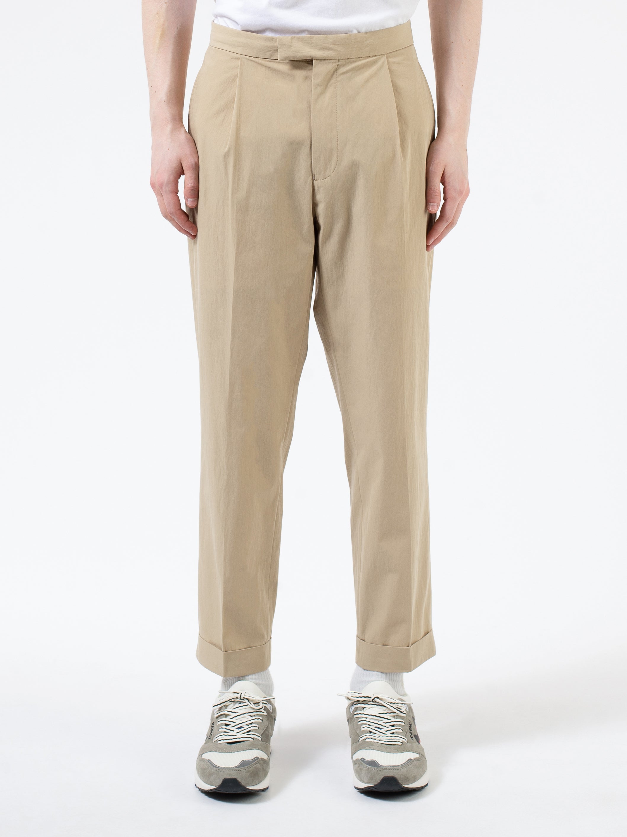 1 Pleat Comfort Cloth Travel Trousers