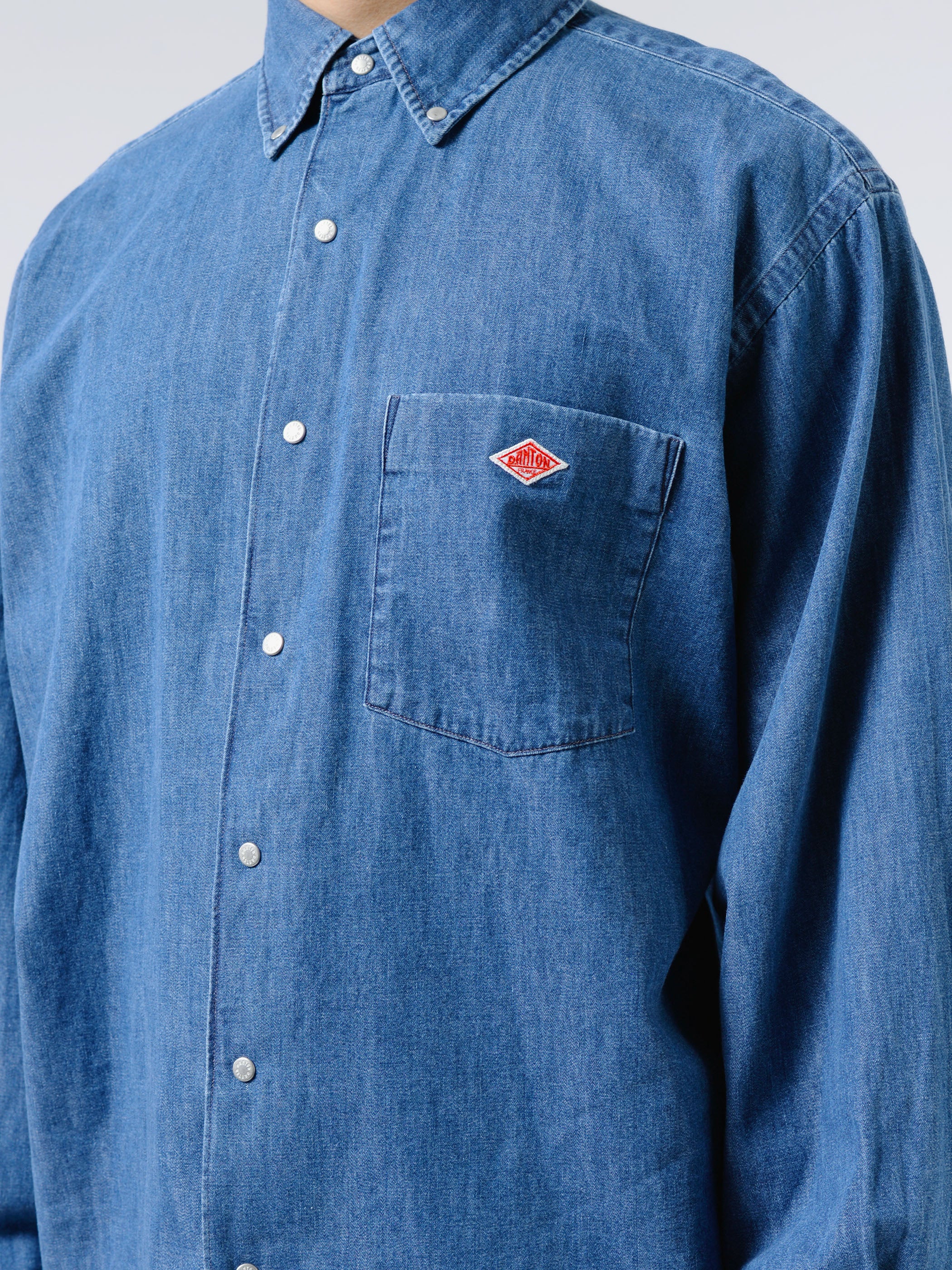 Danton - Men's Denim Dungaree B.D. Shirt in Light Indigo – gravitypope