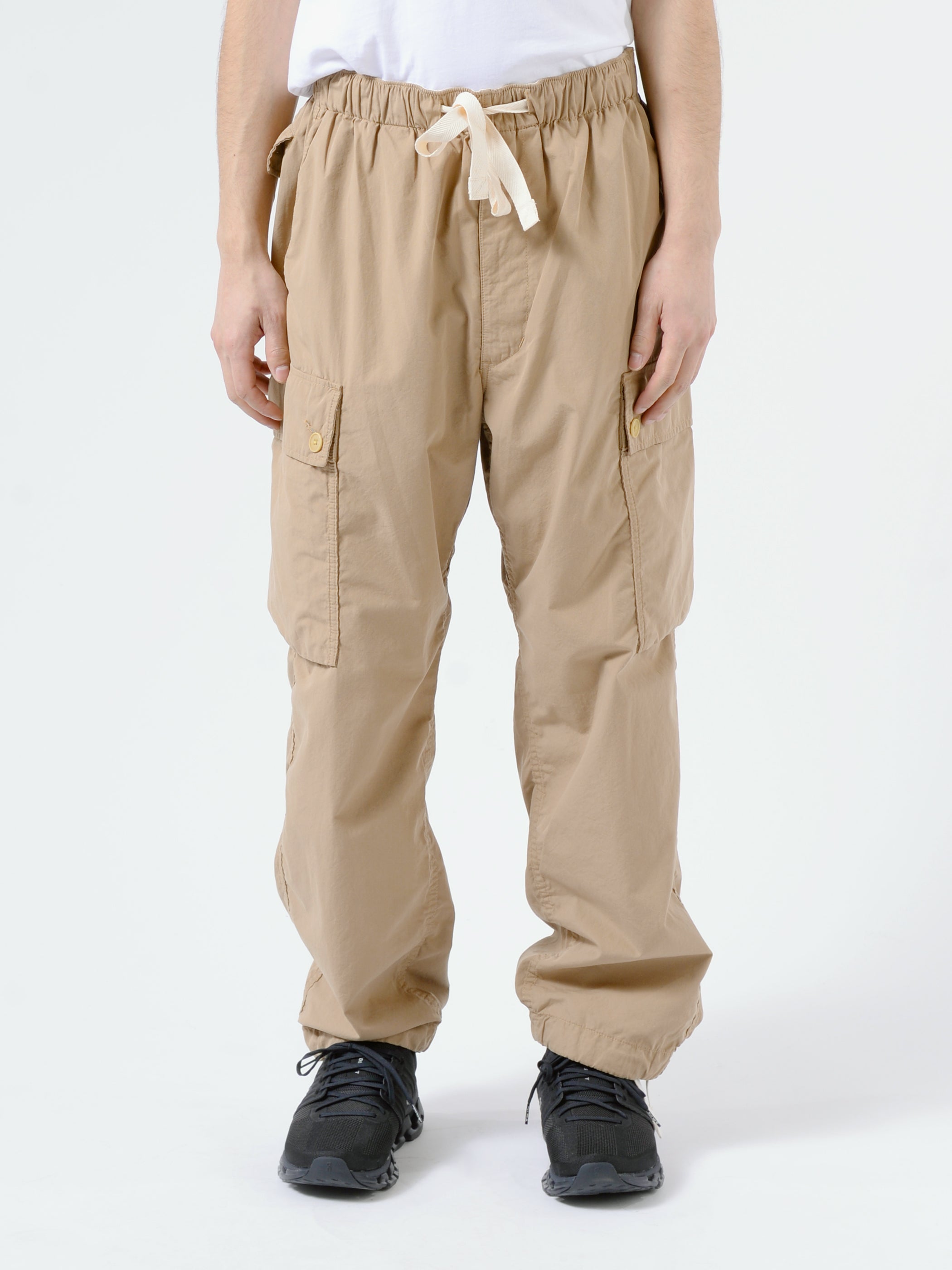 Nanamica - Easy Cargo Pants in Camel Camel / 32