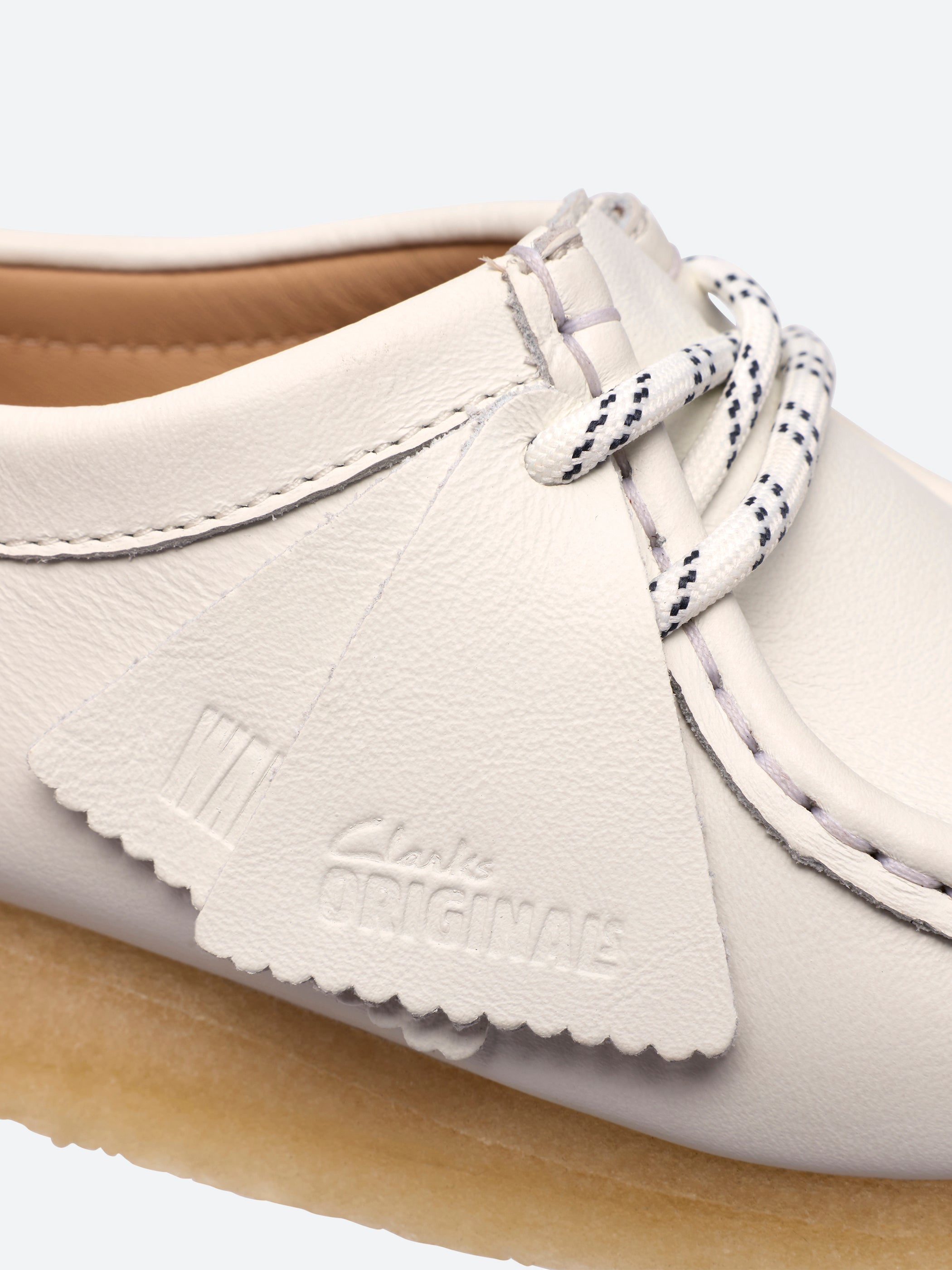 Clarks Originals - Wallabee in White Leather – gravitypope