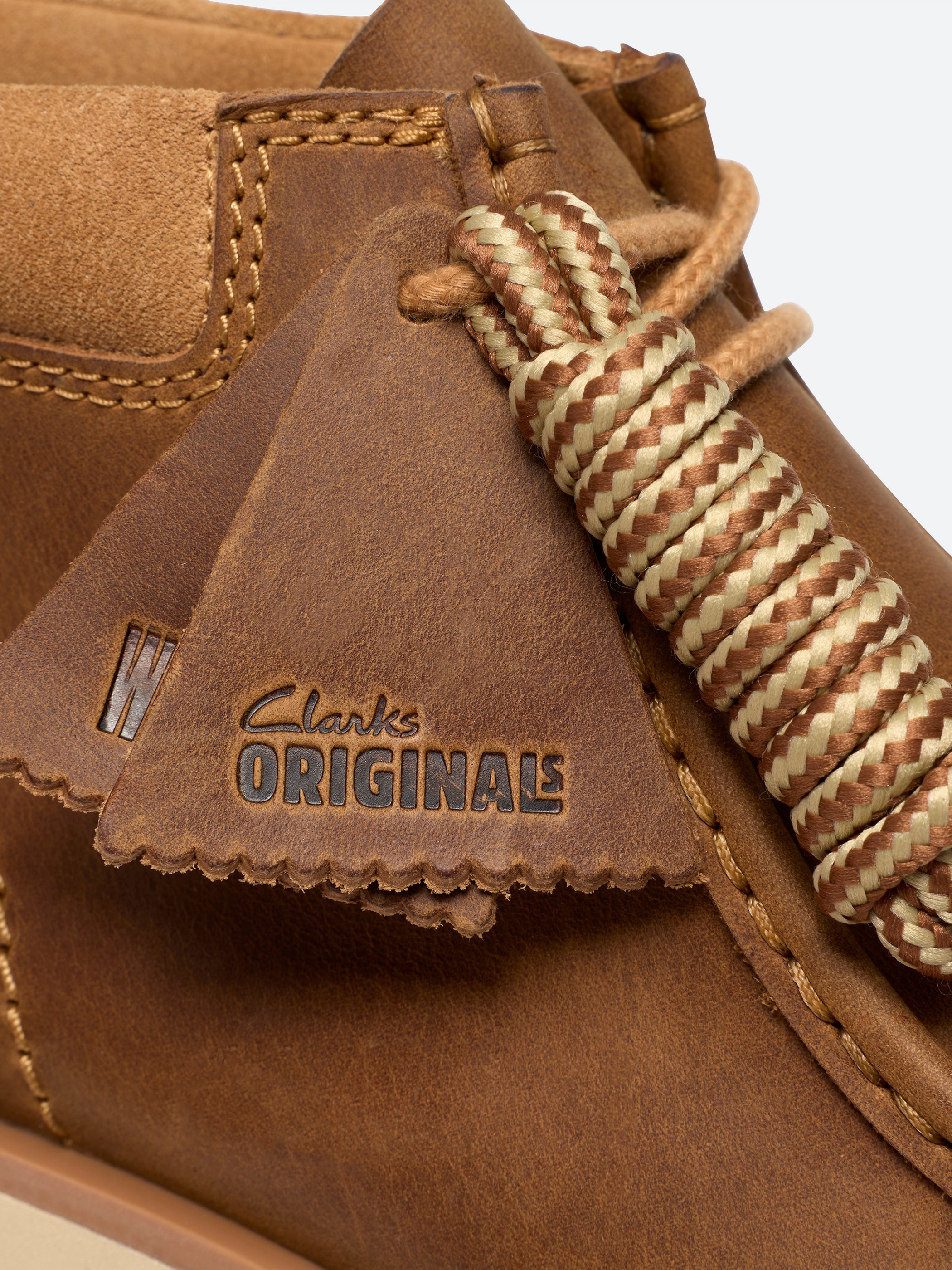 Clarks Originals - Women's Walla Orkhon in Tan Leather – gravitypope